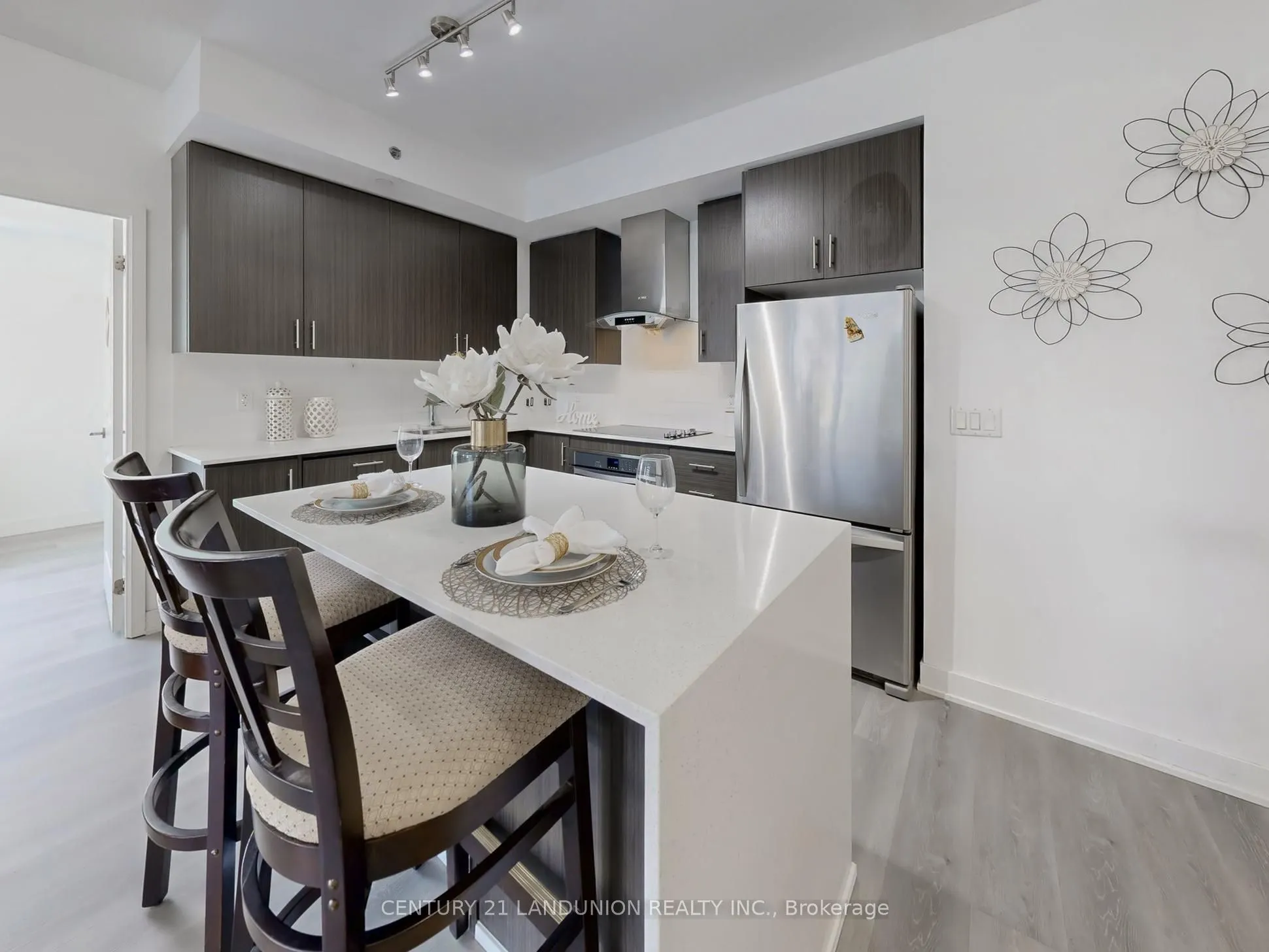 195 Bonis Avenue, #204