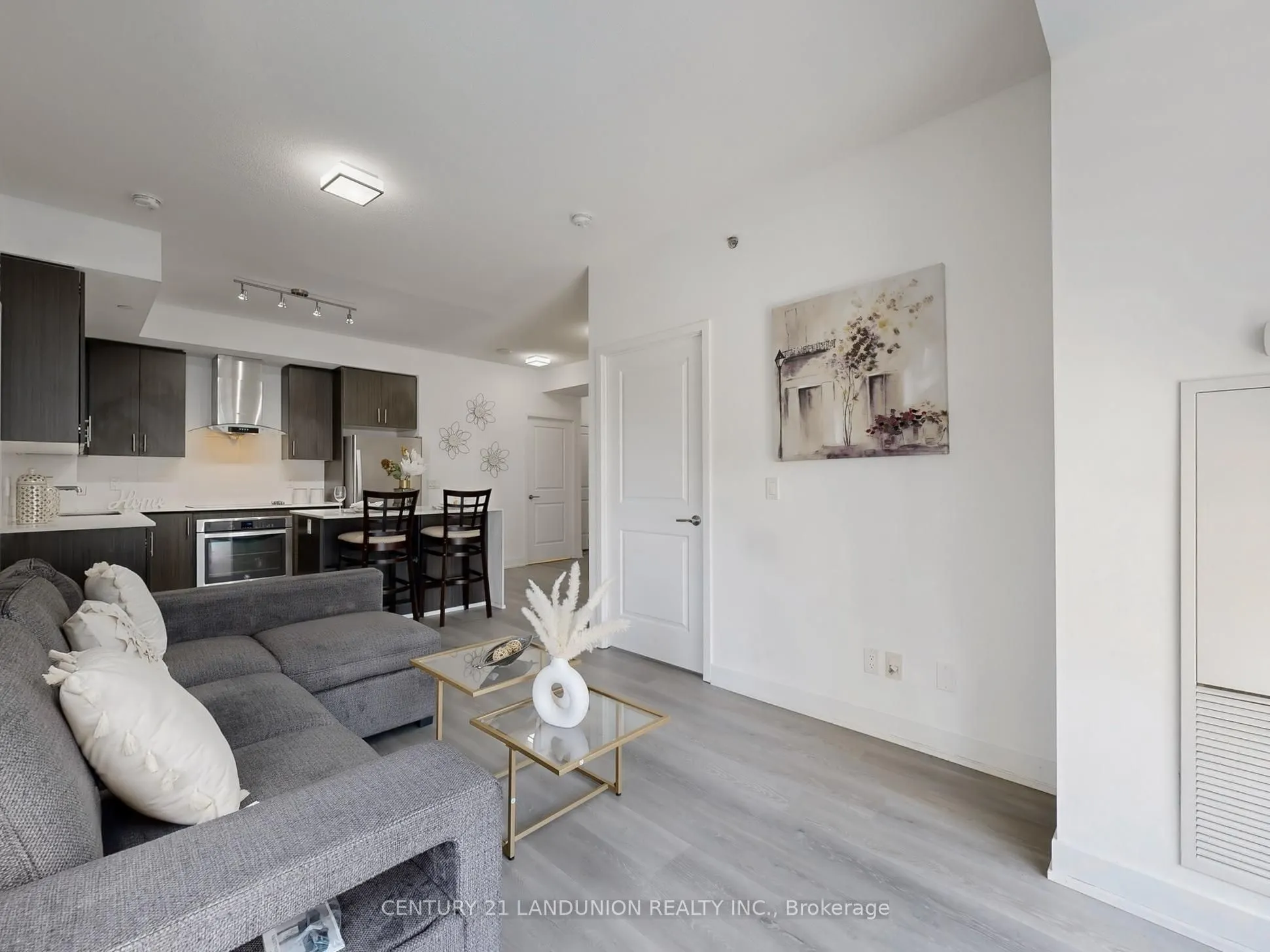 195 Bonis Avenue, #204