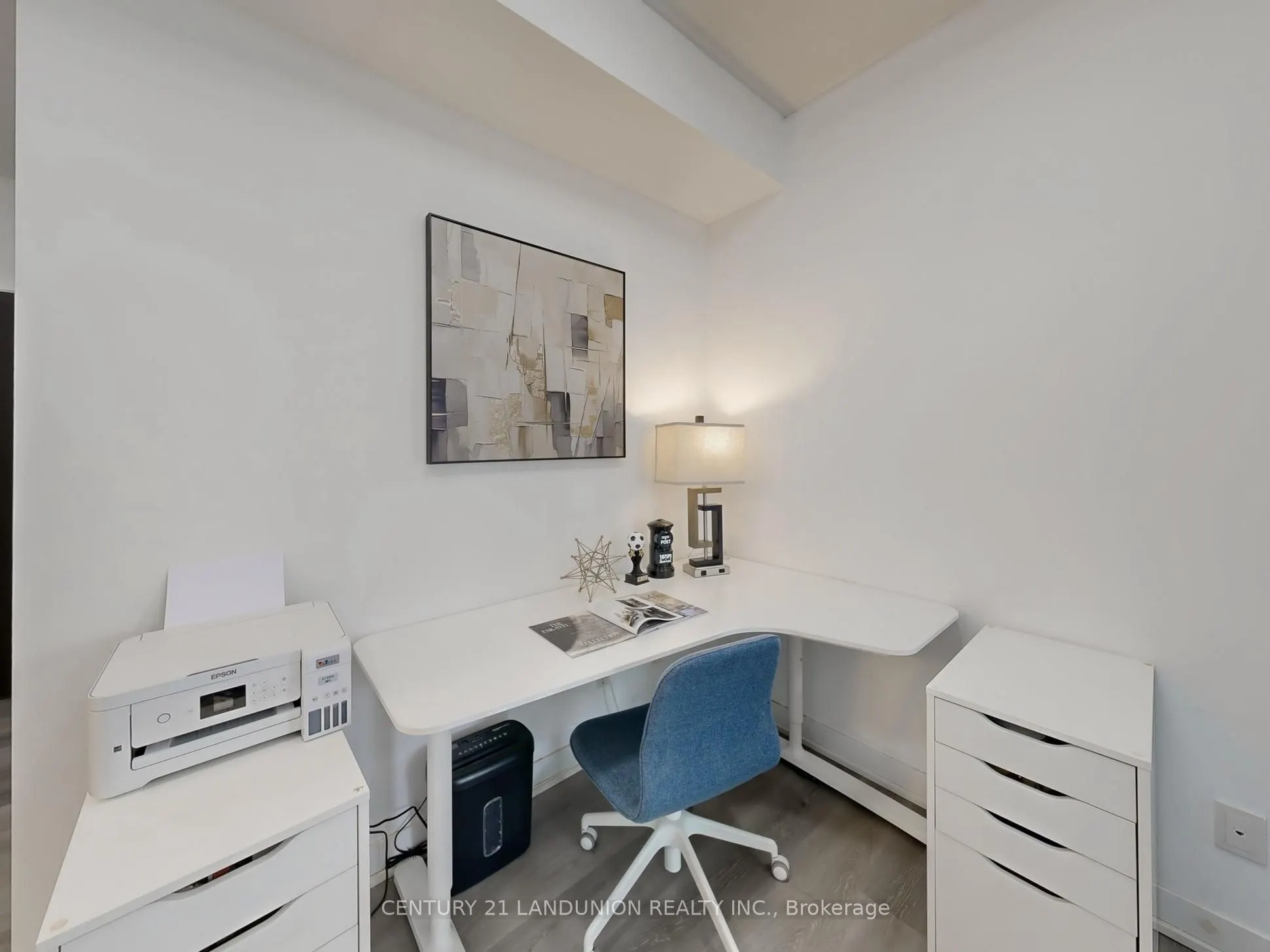195 Bonis Avenue, #204