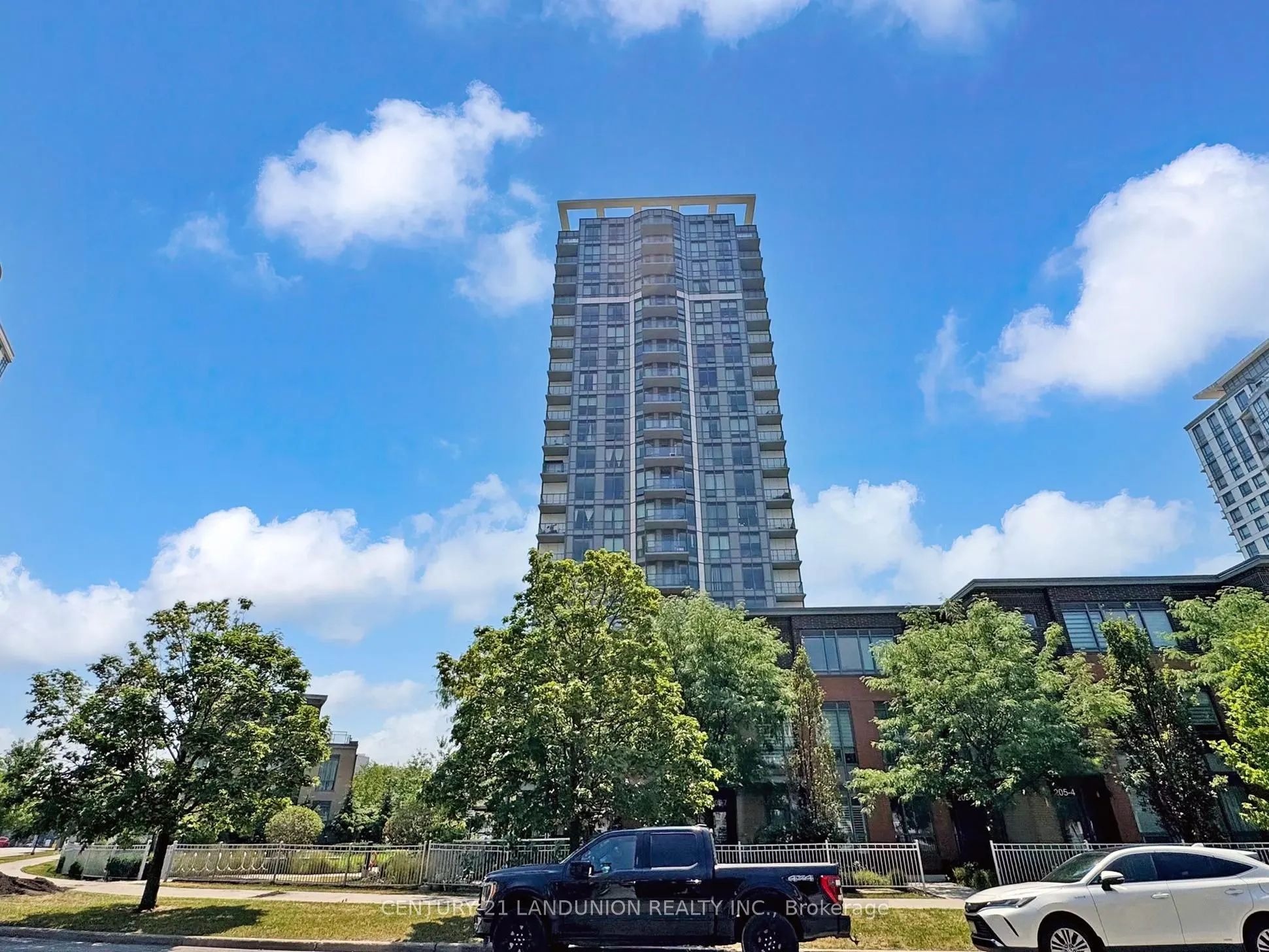 195 Bonis Avenue, #204