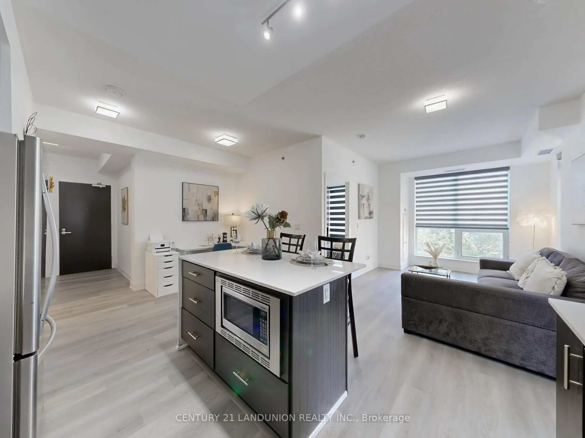 195 Bonis Avenue, #204