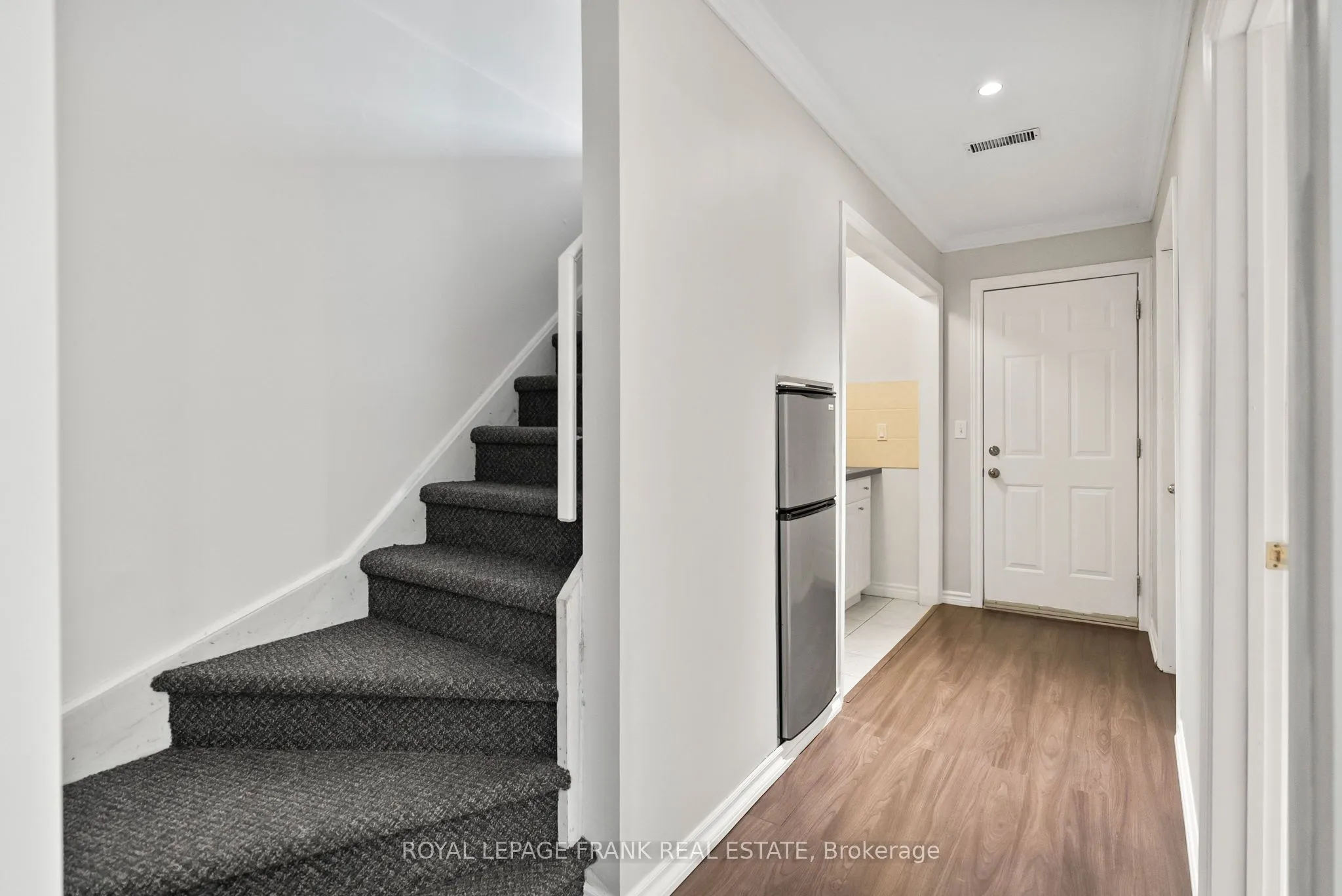 735 Sheppard Avenue, #31