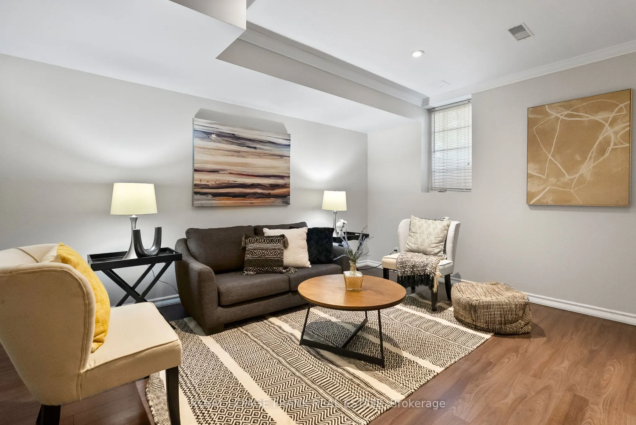 735 Sheppard Avenue, #31