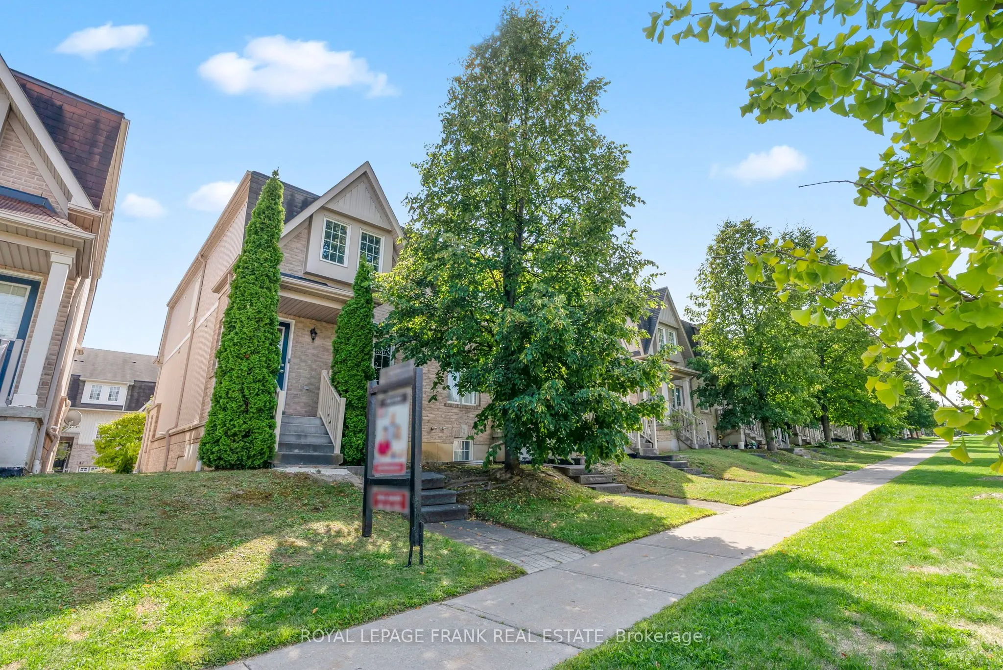 735 Sheppard Avenue, #31