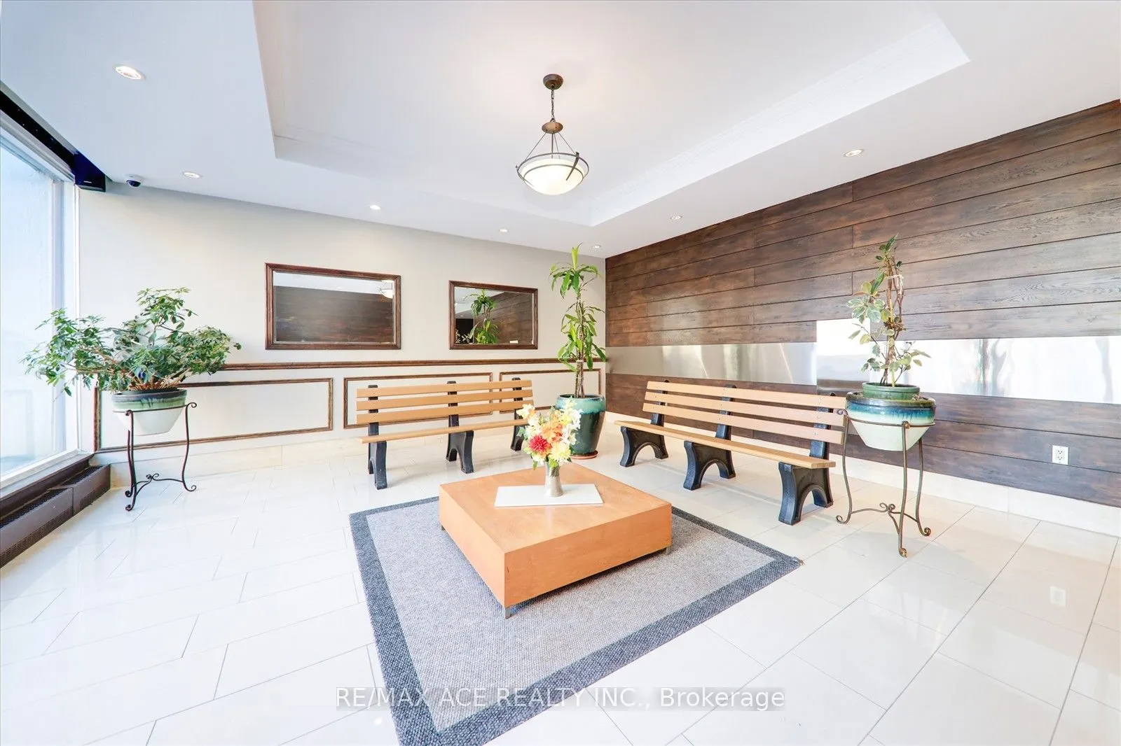 1250 Bridletowne Circle, #1204