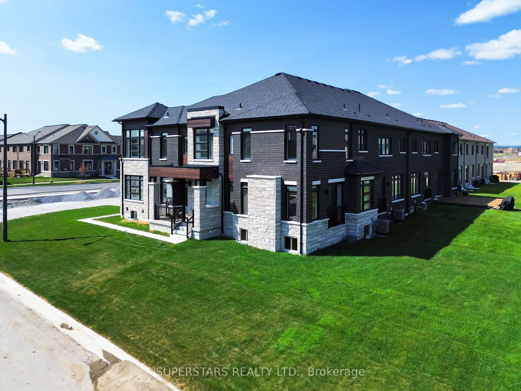 114 Armilia Place