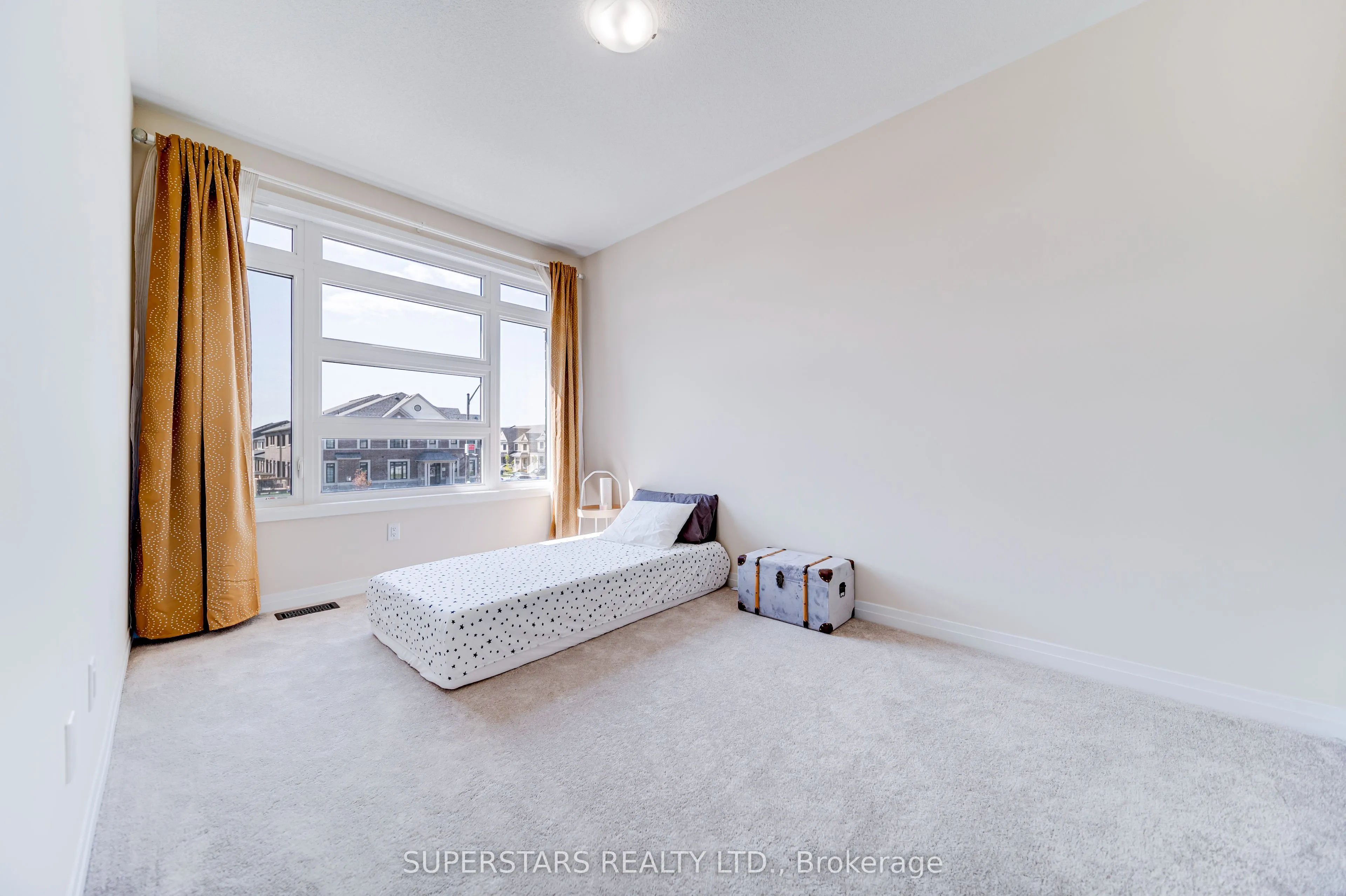 114 Armilia Place