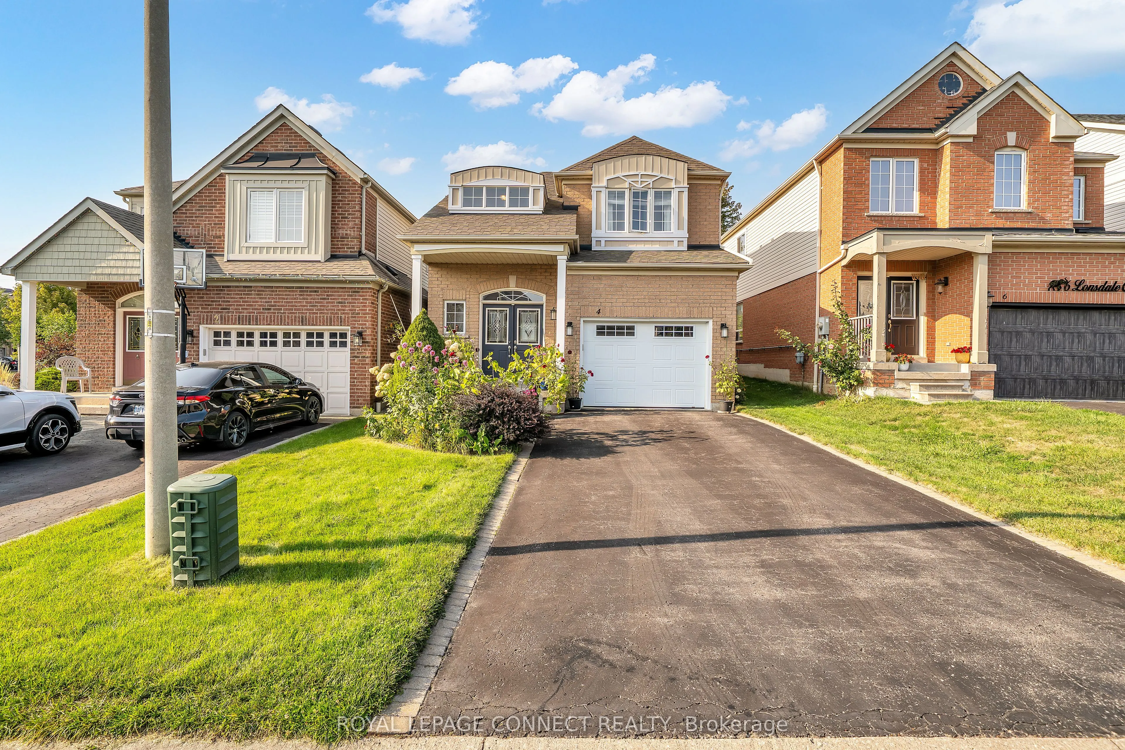 4 Lonsdale Court