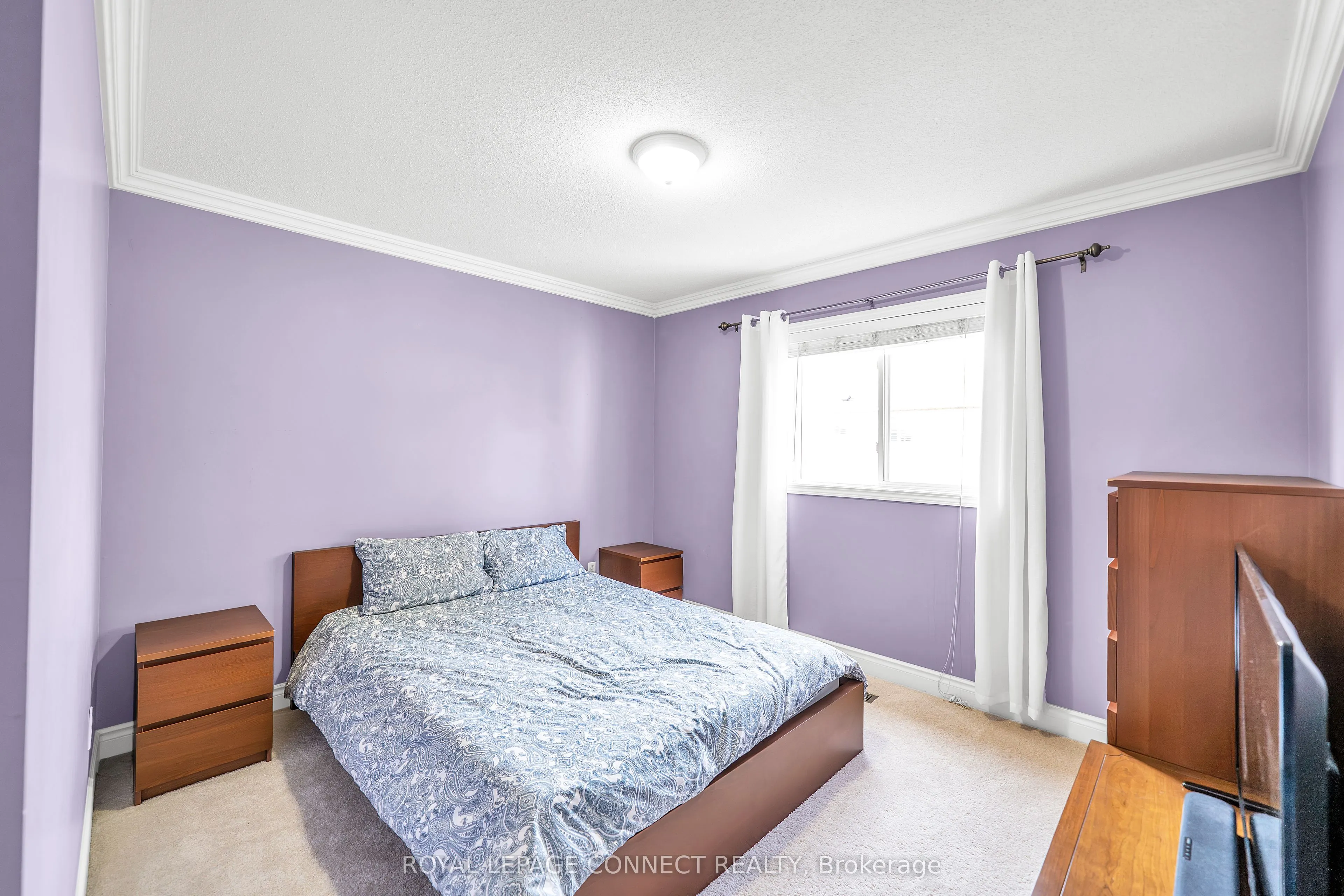 4 Lonsdale Court
