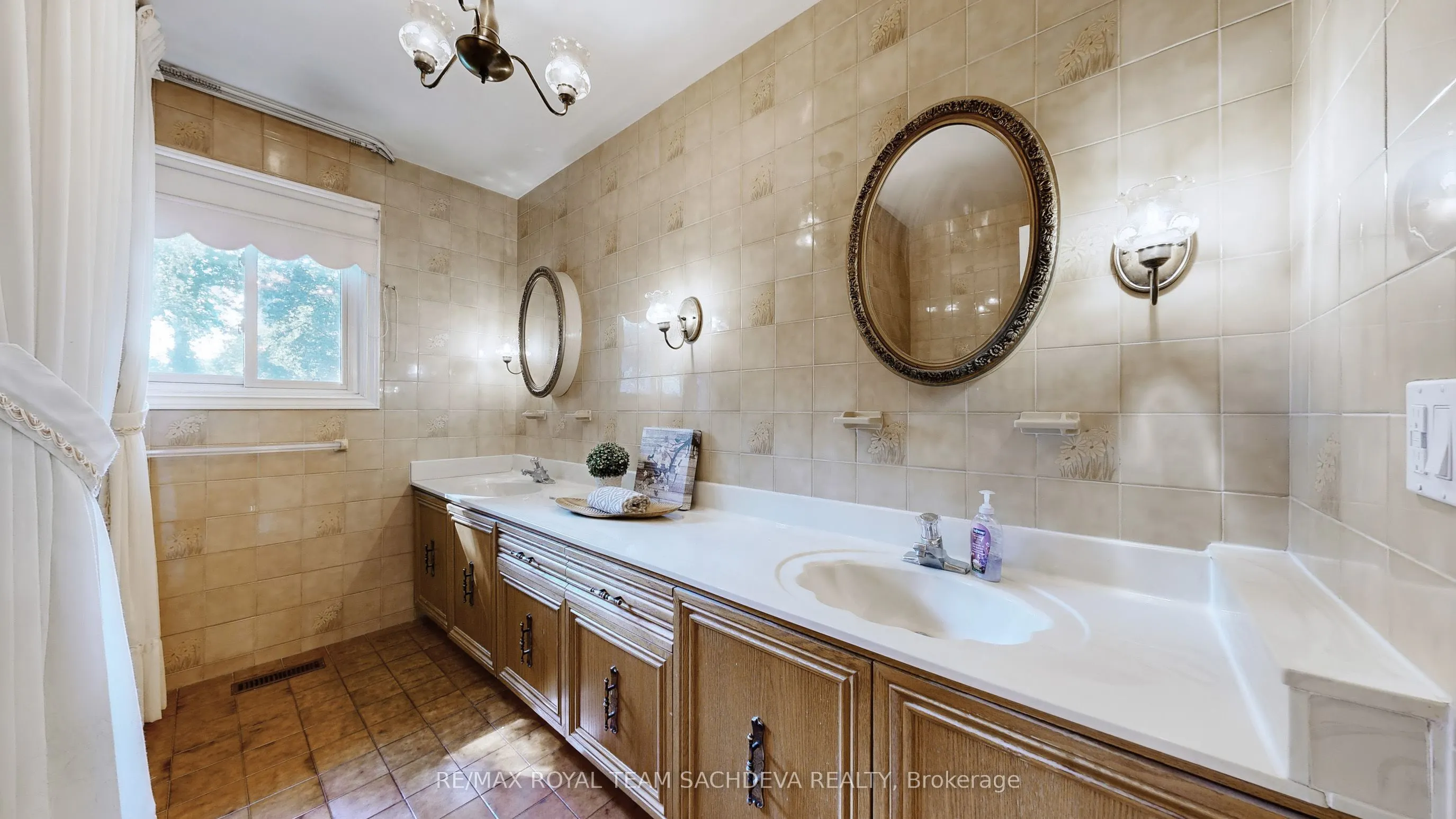 34A Orchard Park Drive