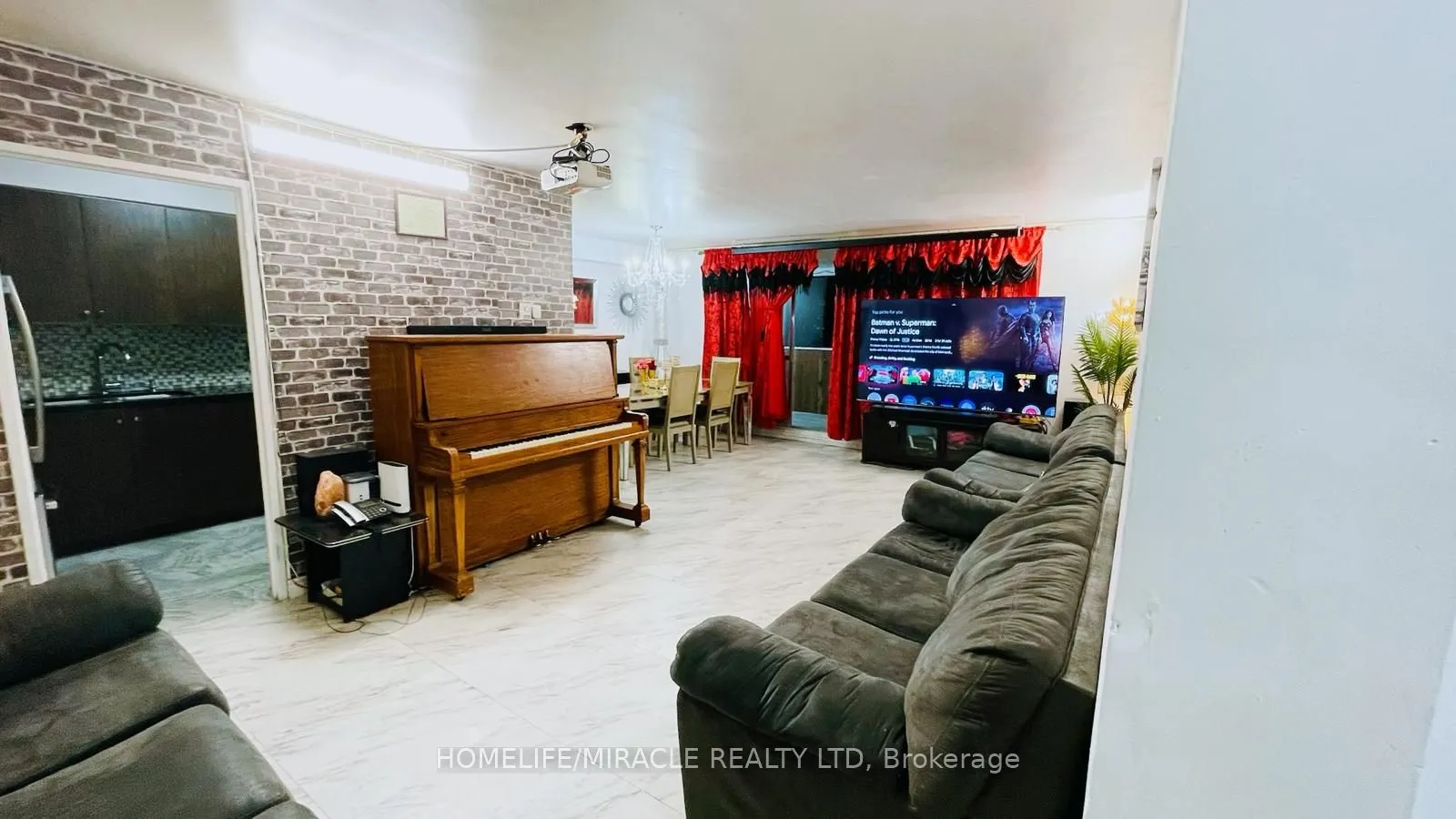 5 Massey Square, #1108