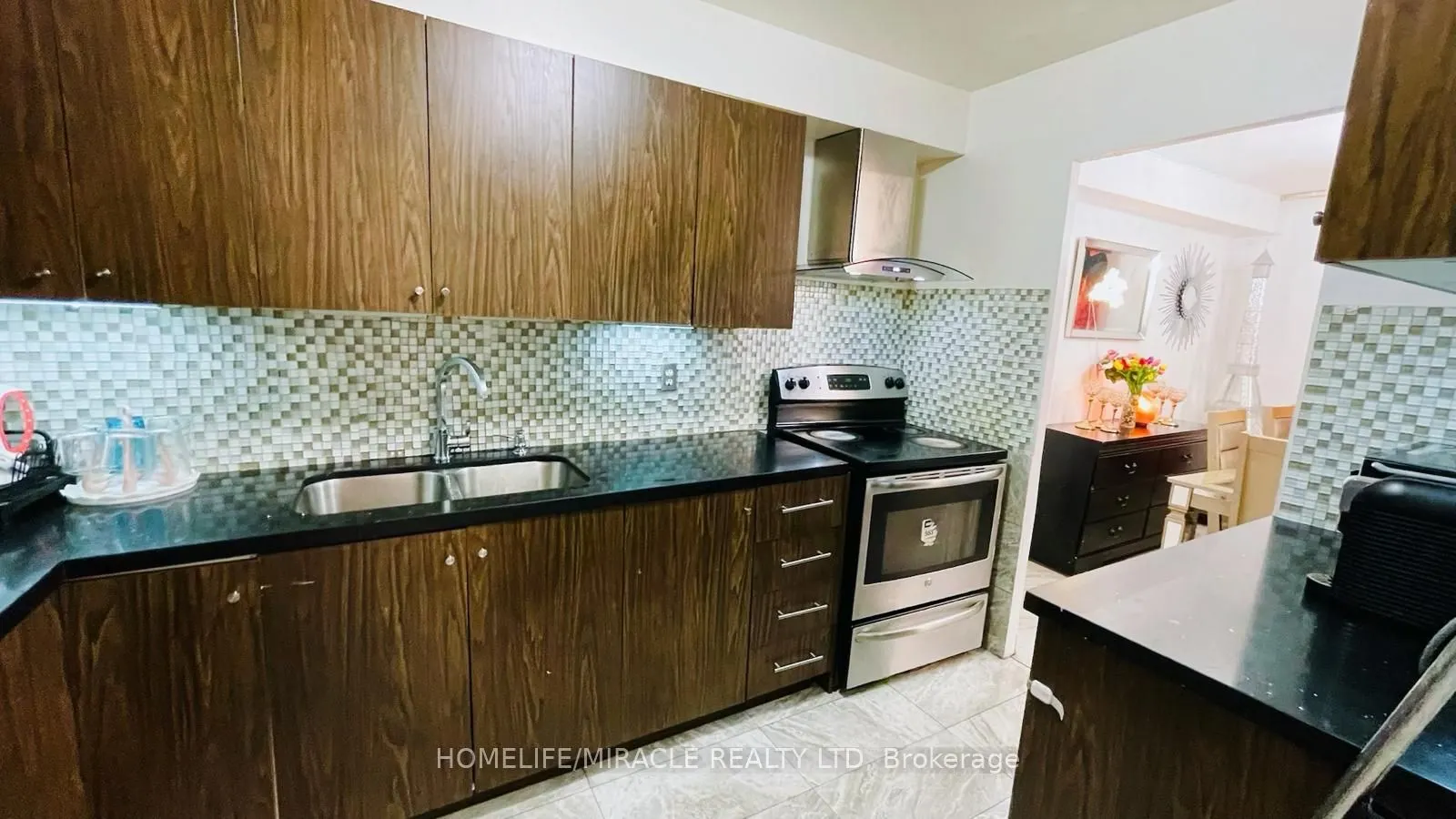 5 Massey Square, #1108