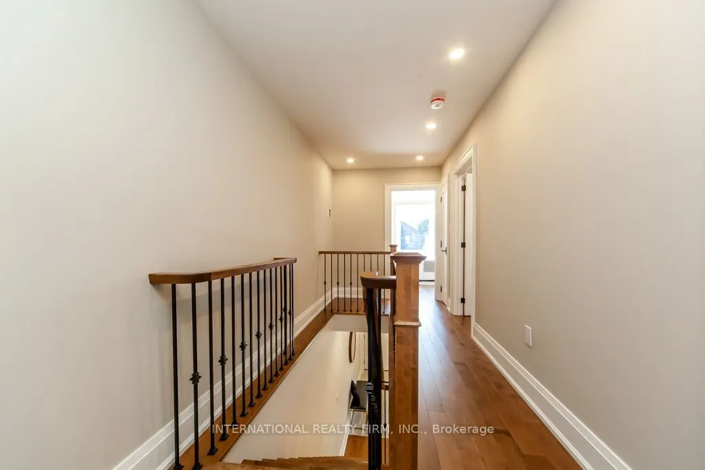 186 Milverton Boulevard