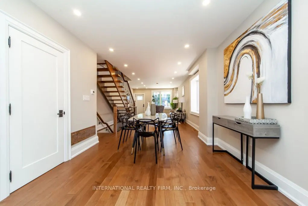 186 Milverton Boulevard