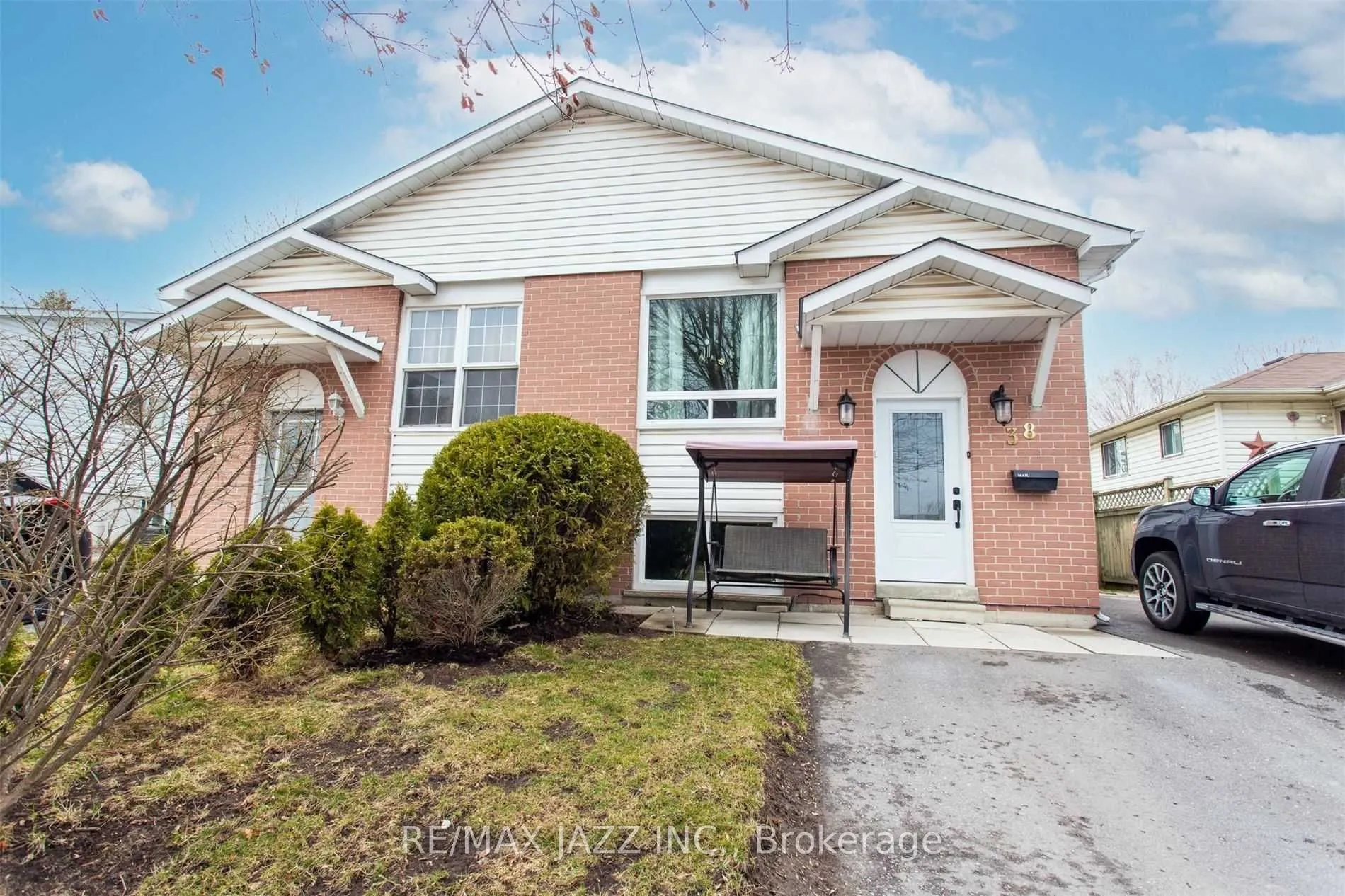 38 John Scott Avenue