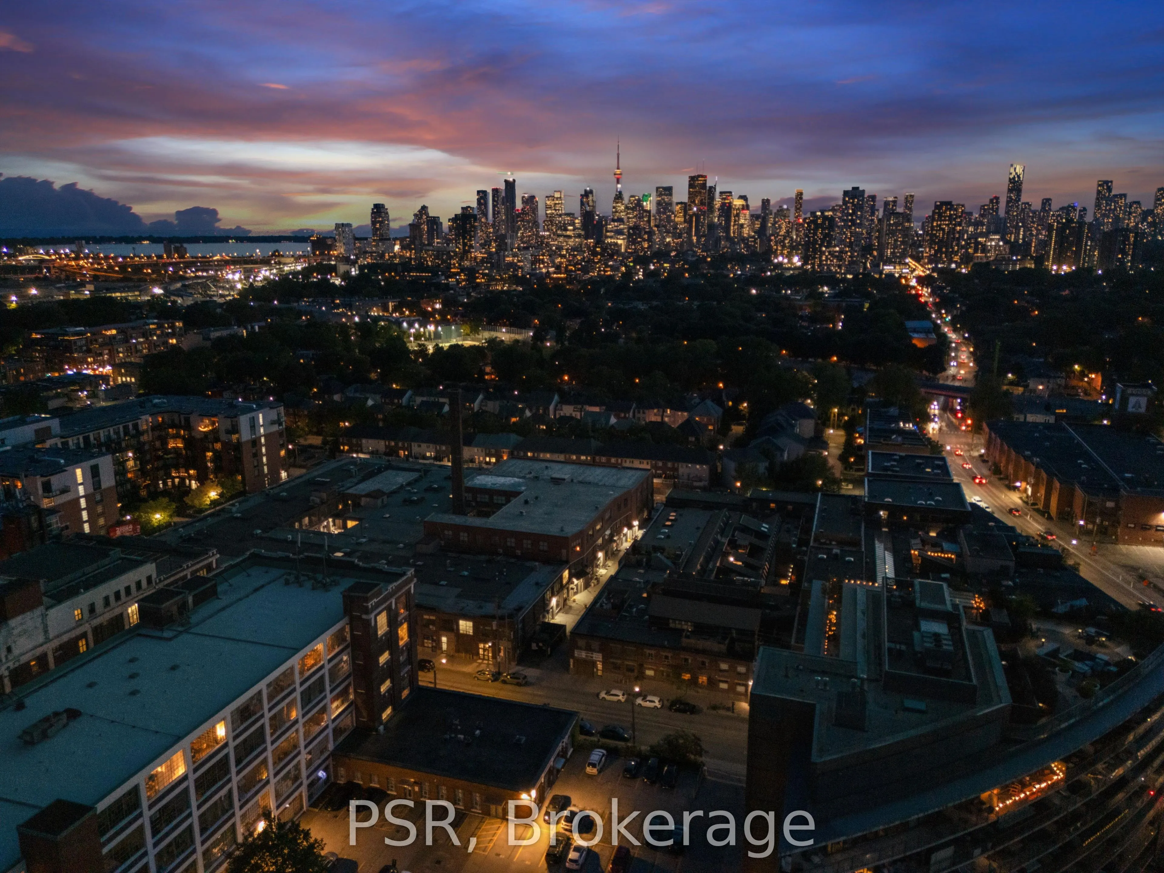 245 Carlaw Avenue, #400