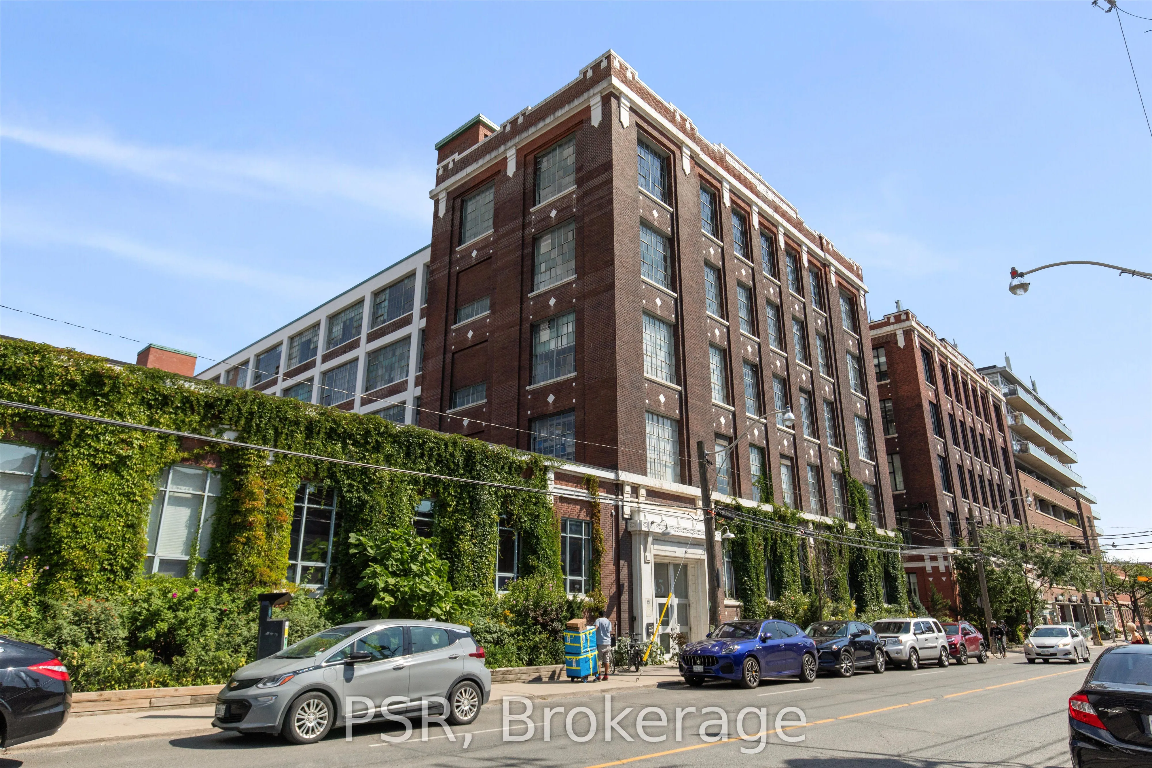 245 Carlaw Avenue, #400