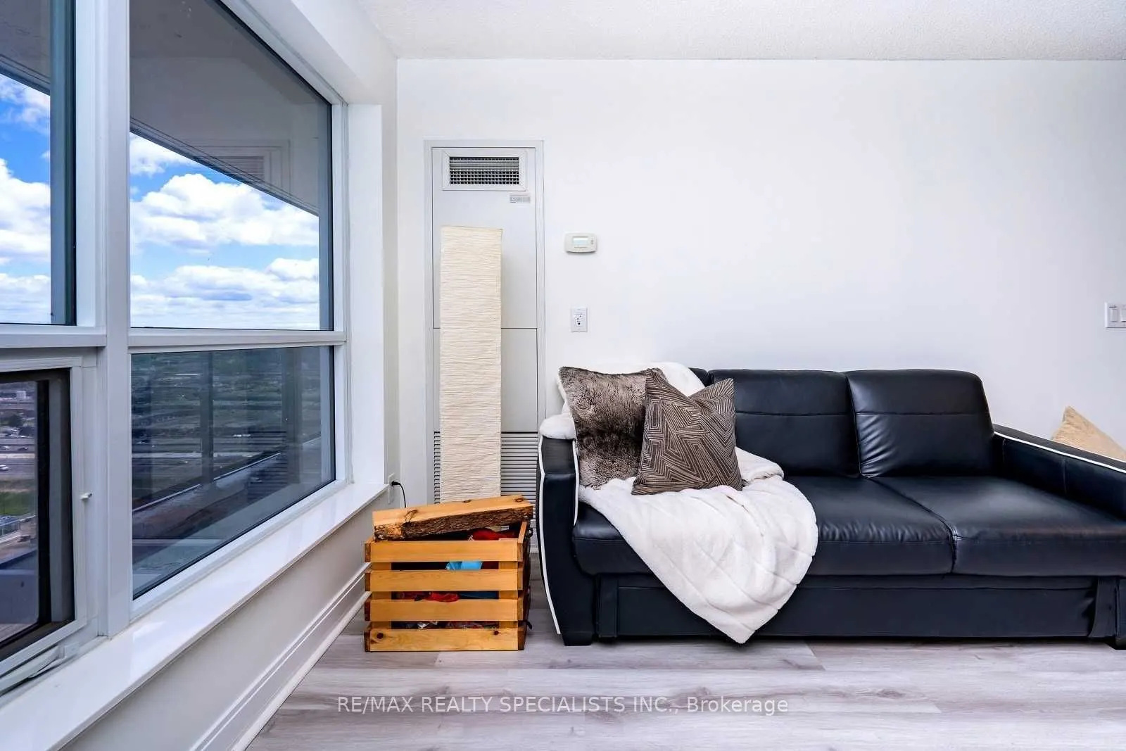 151 Village Green Square, #2710