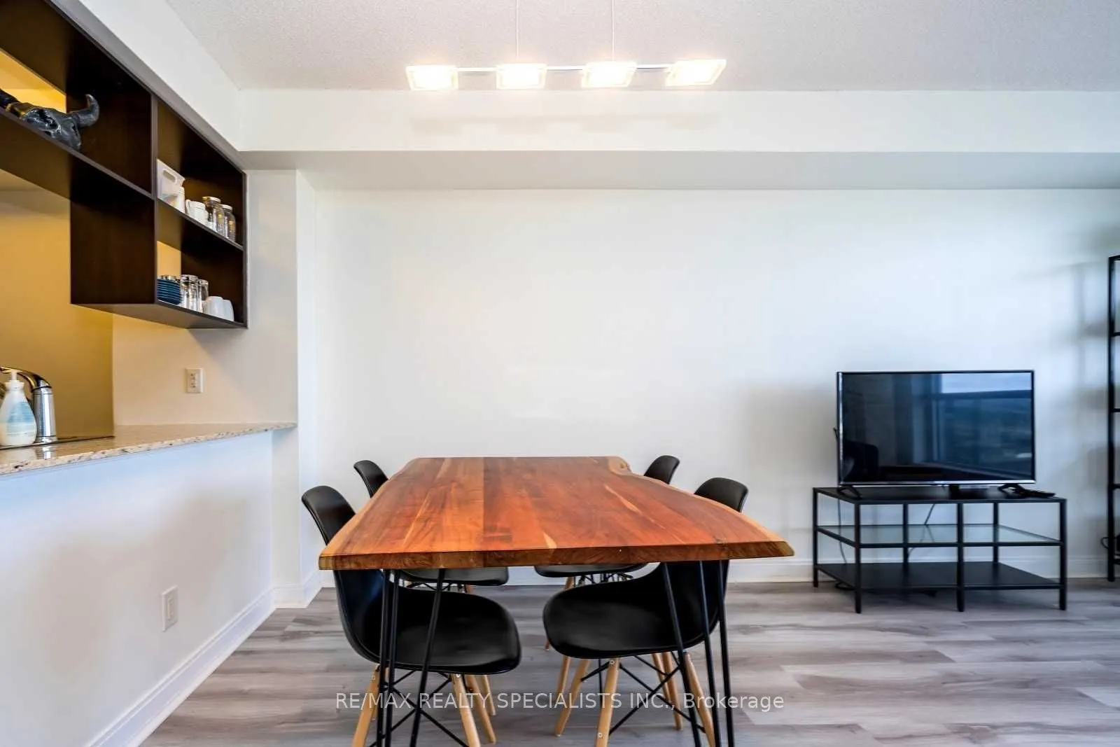 151 Village Green Square, #2710