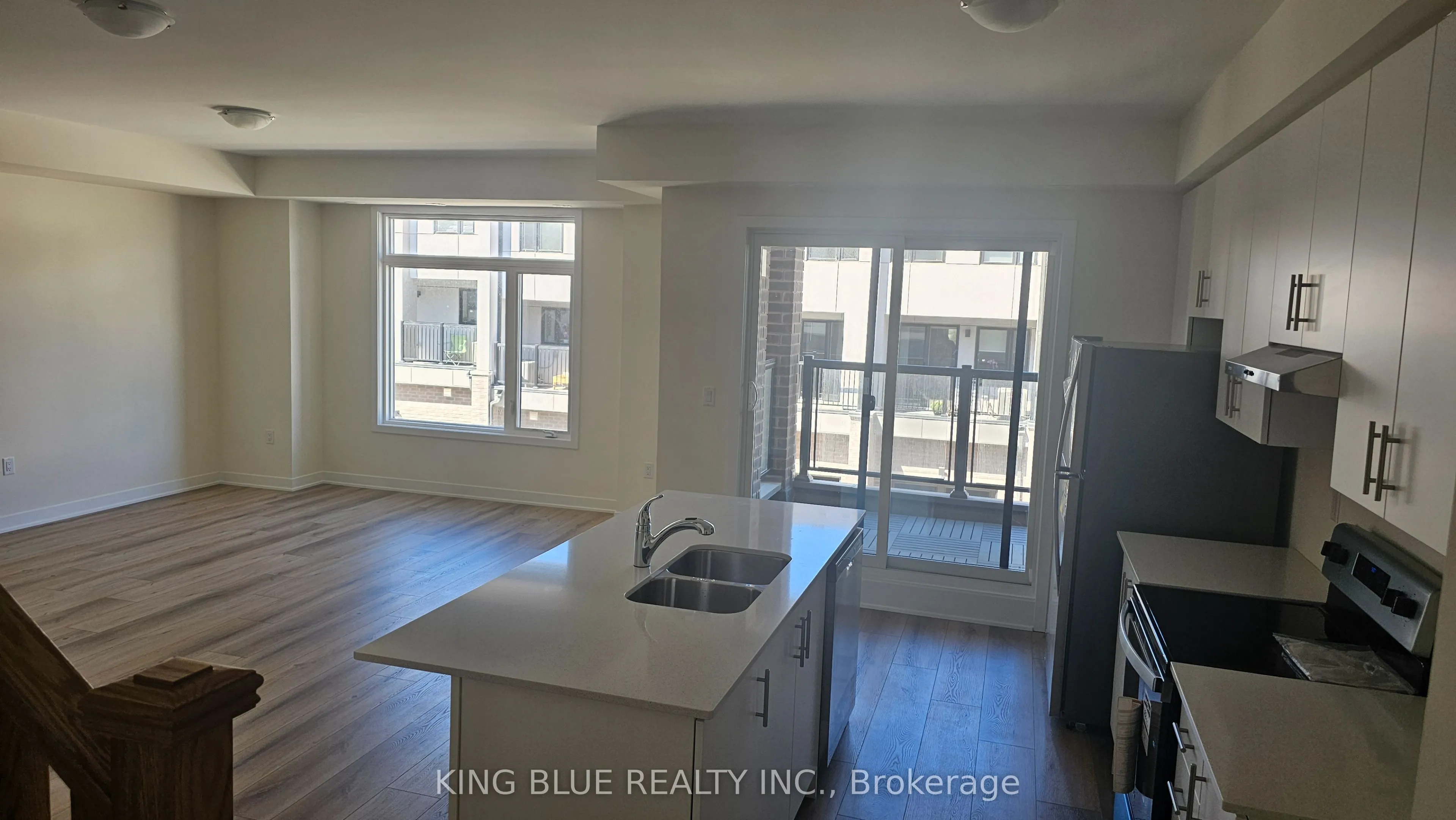 #1415 - 1695 Dersan Street, #1415