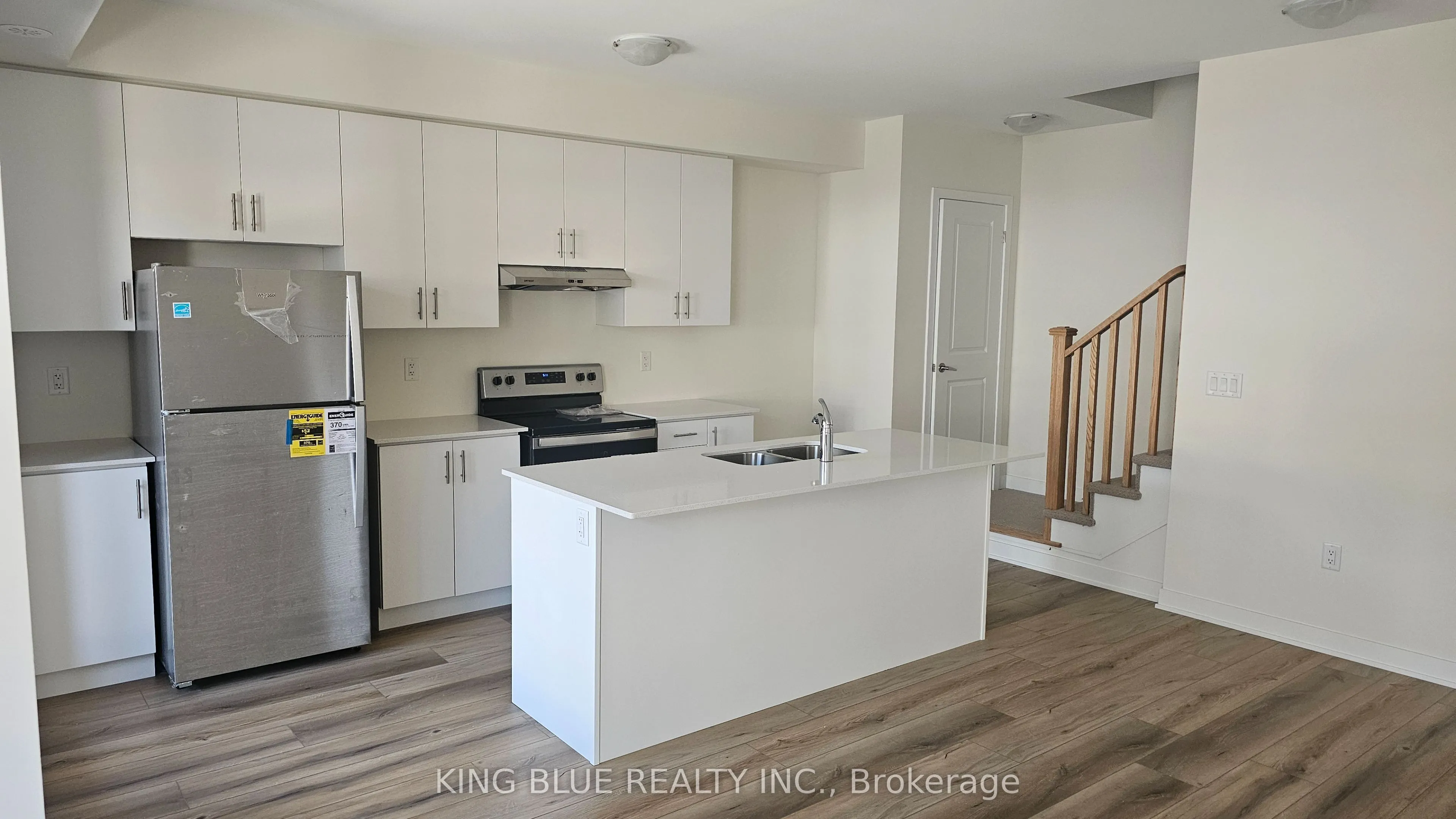#1415 - 1695 Dersan Street, #1415