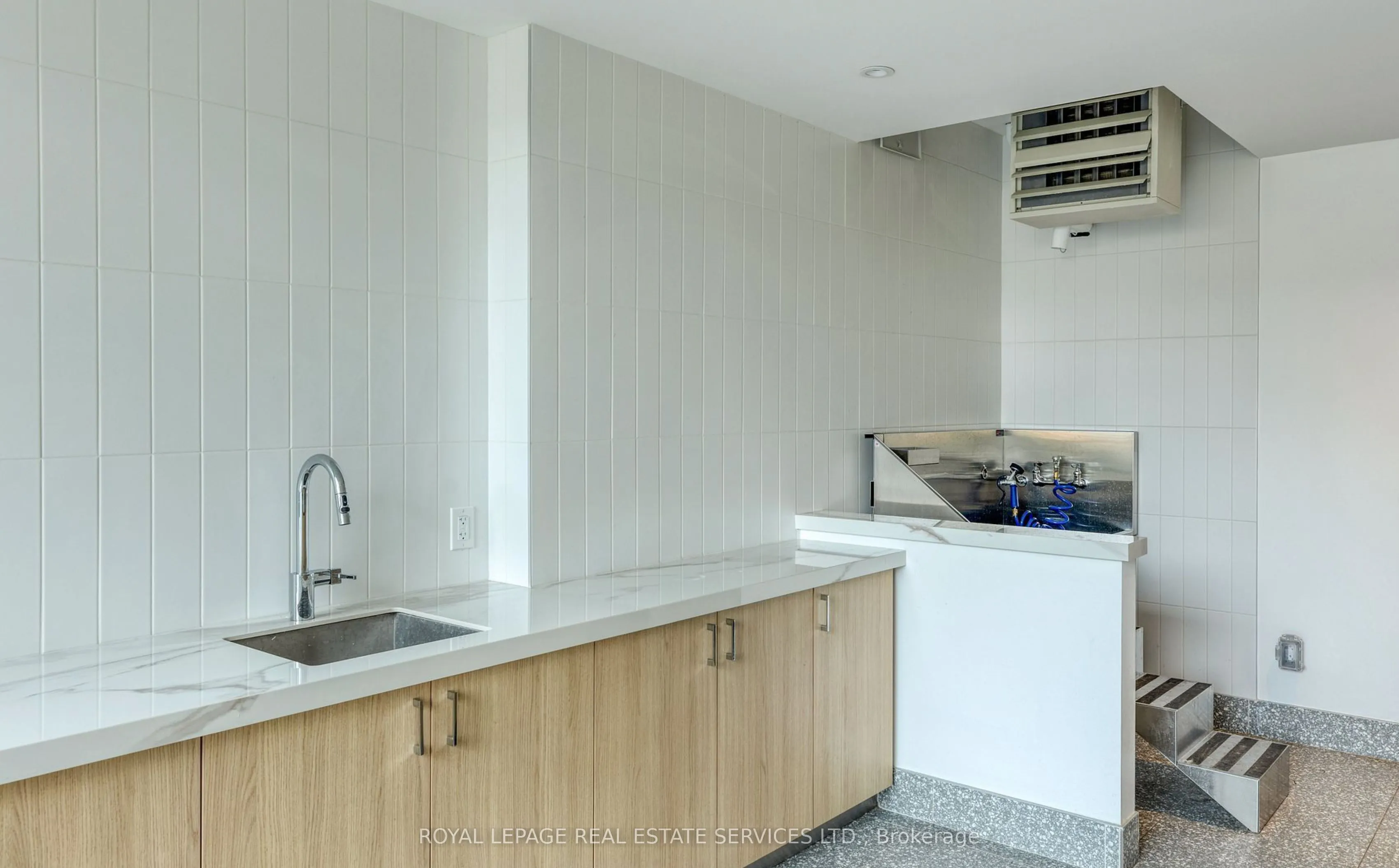 150 Logan Avenue, #601