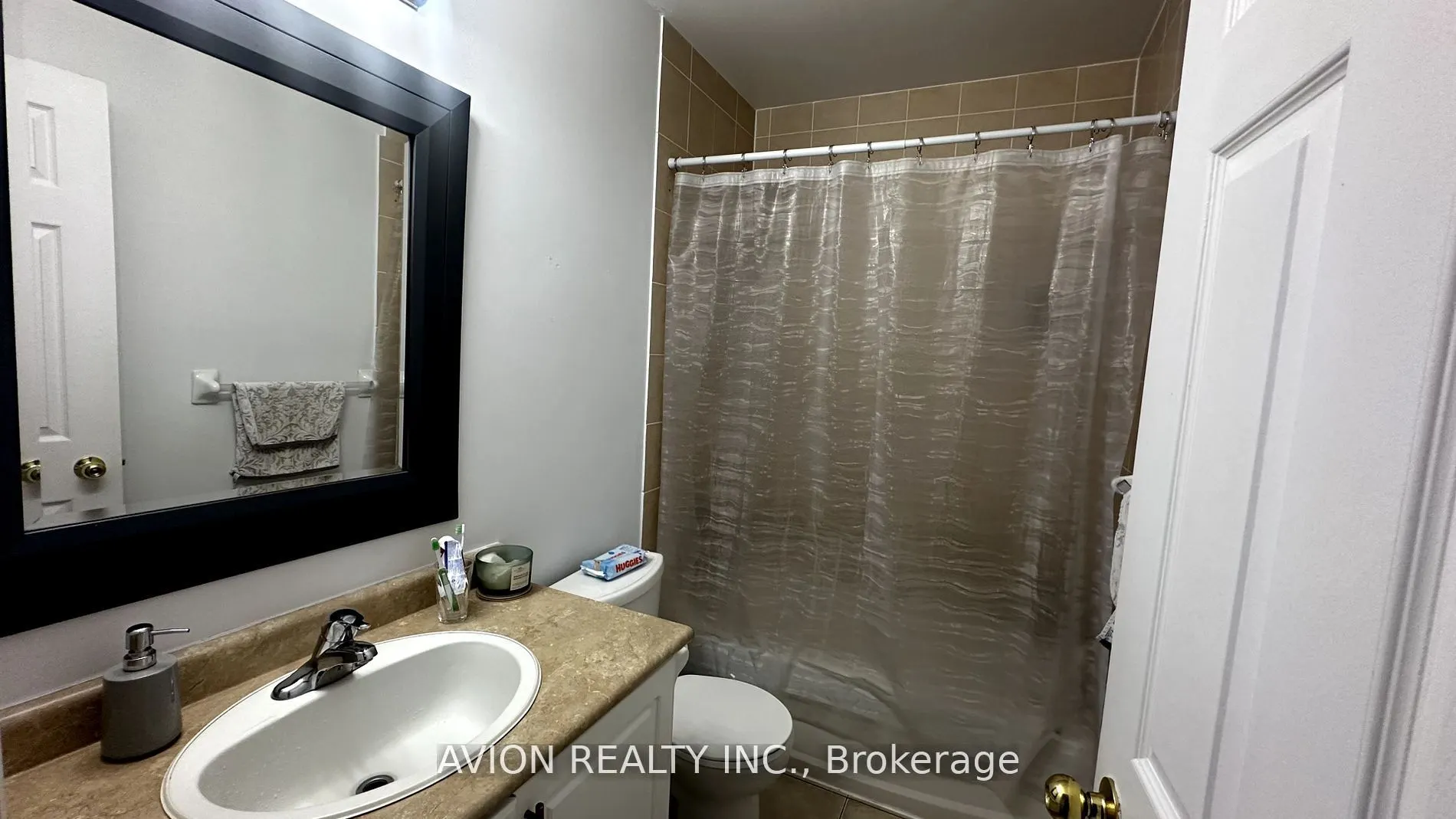 1022 Kingston Road, #3