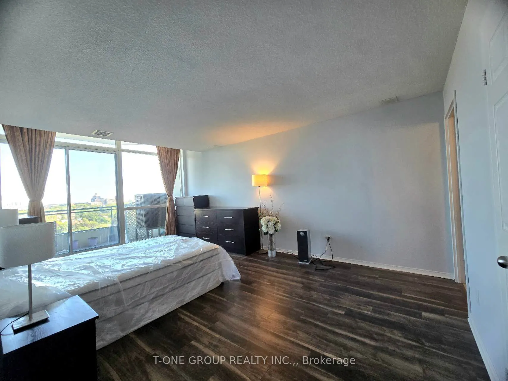 4727 Sheppard Avenue E, #Ph04
