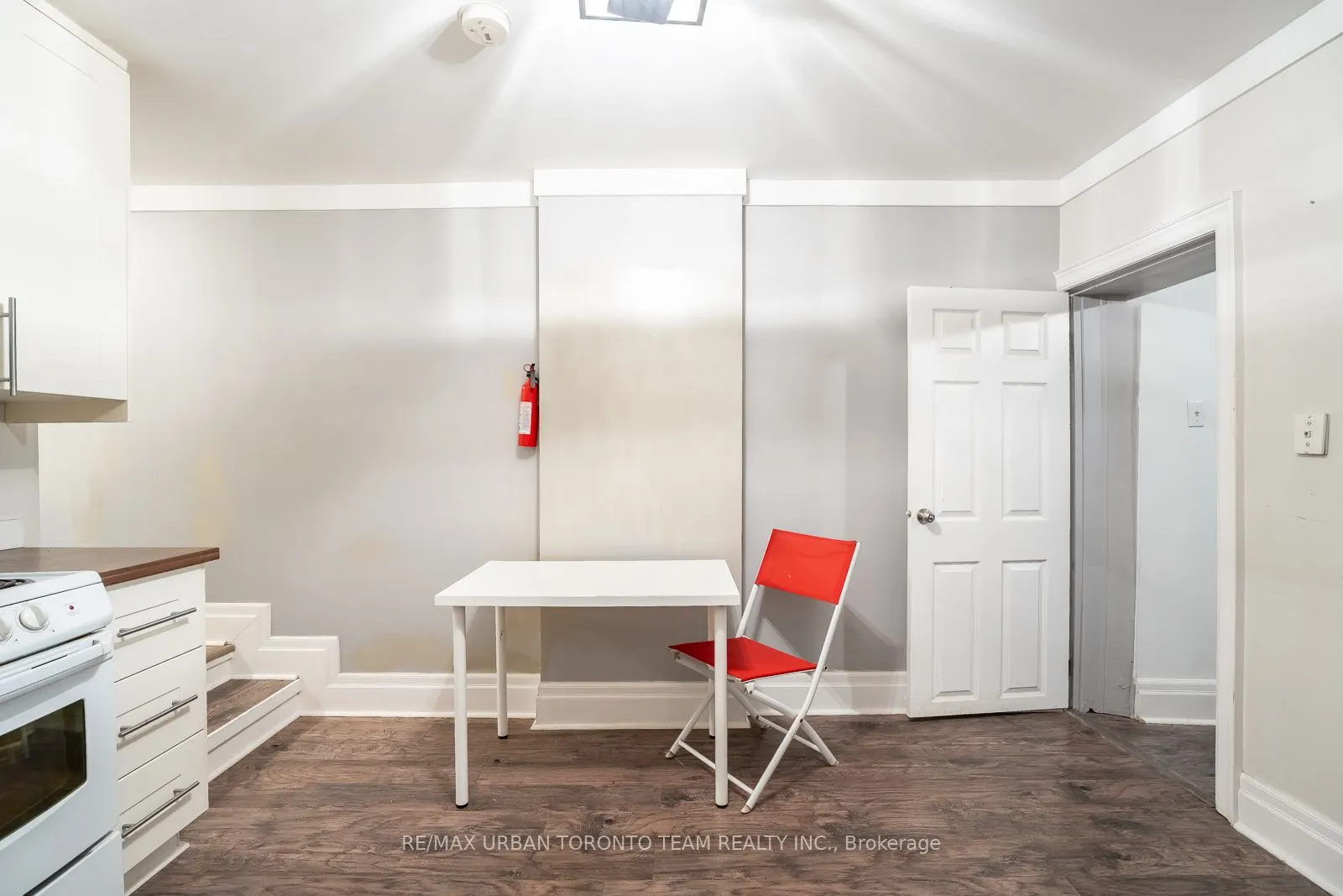 115A Coxwell Avenue, #Lower