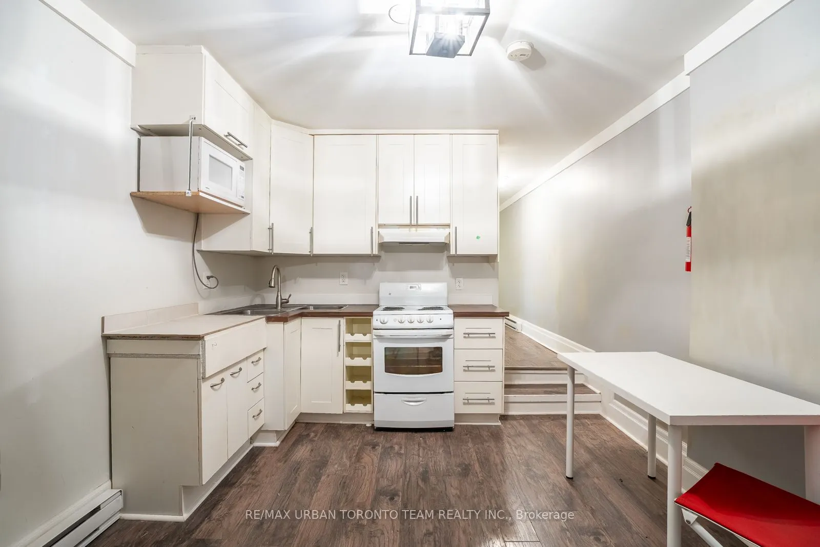 115A Coxwell Avenue, #Lower
