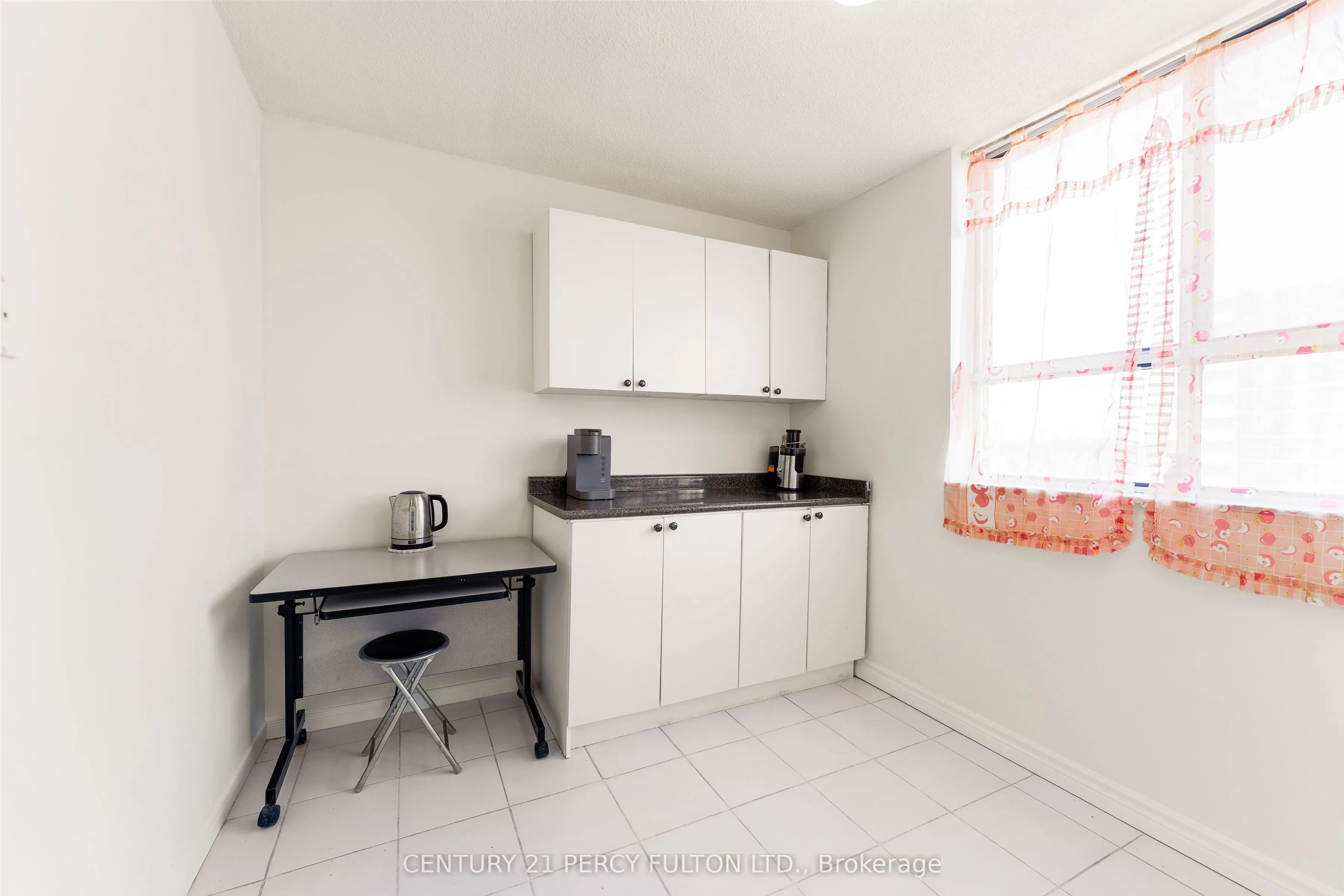 10 Stonehill Court, #709