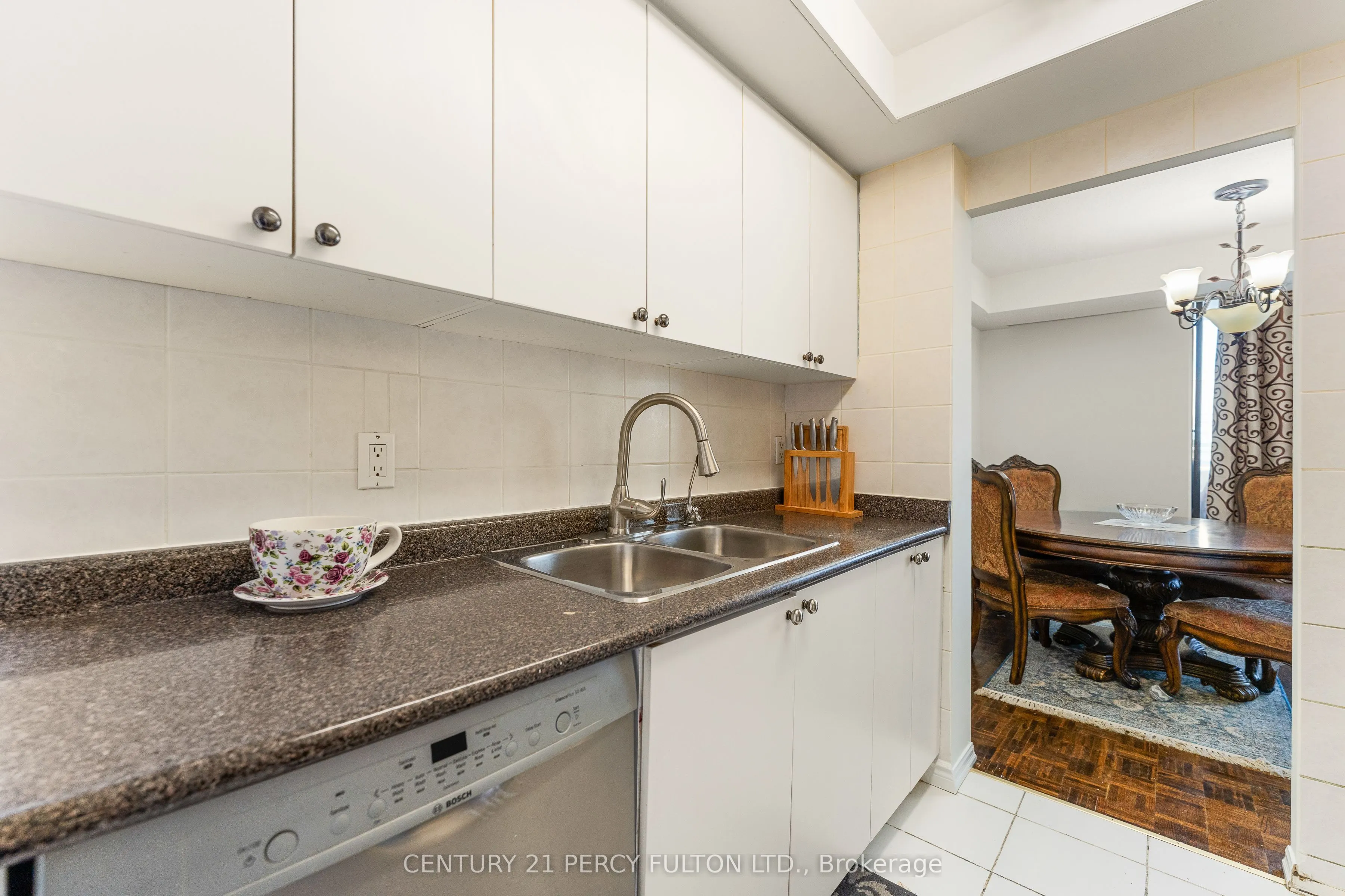 10 Stonehill Court, #709