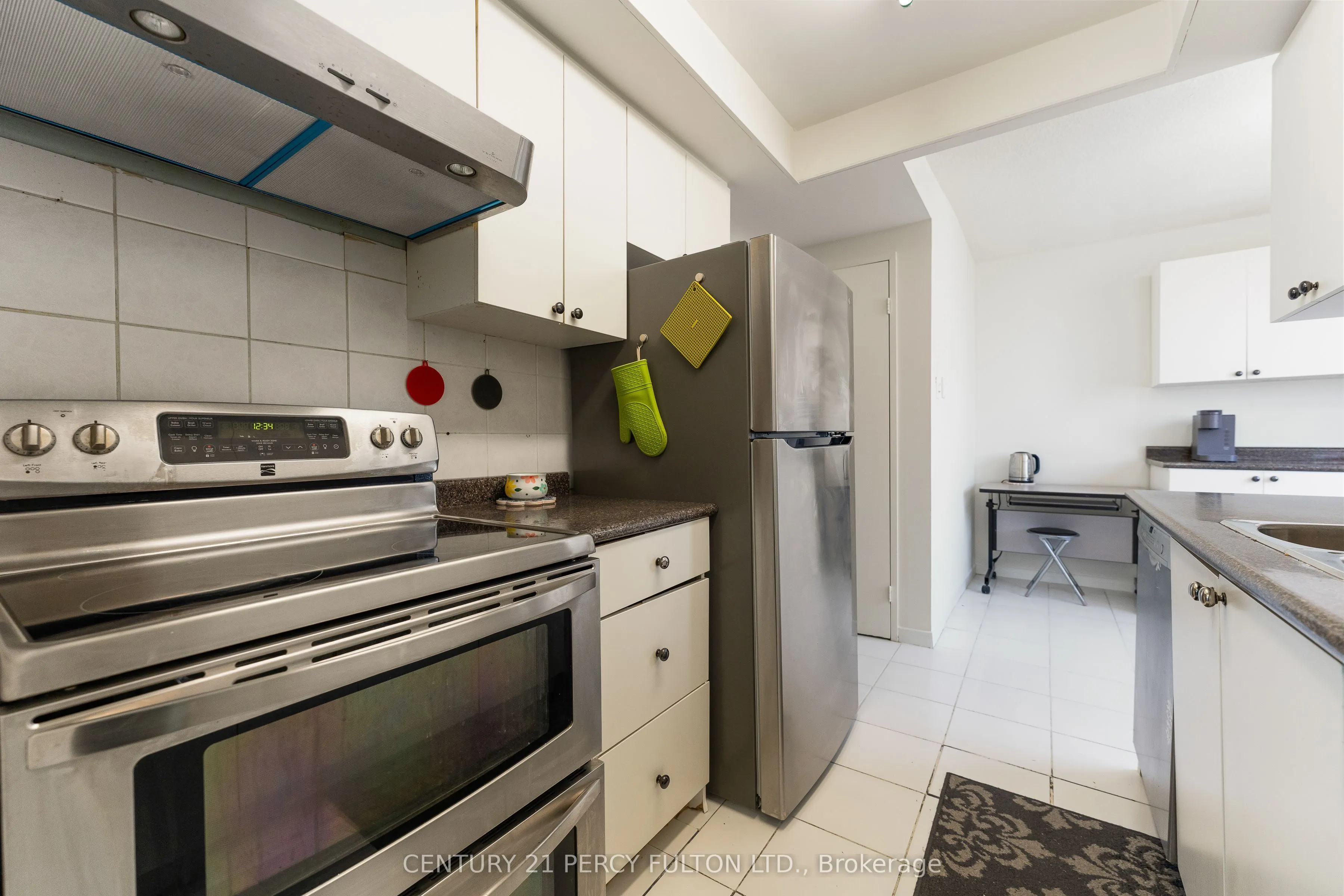 10 Stonehill Court, #709