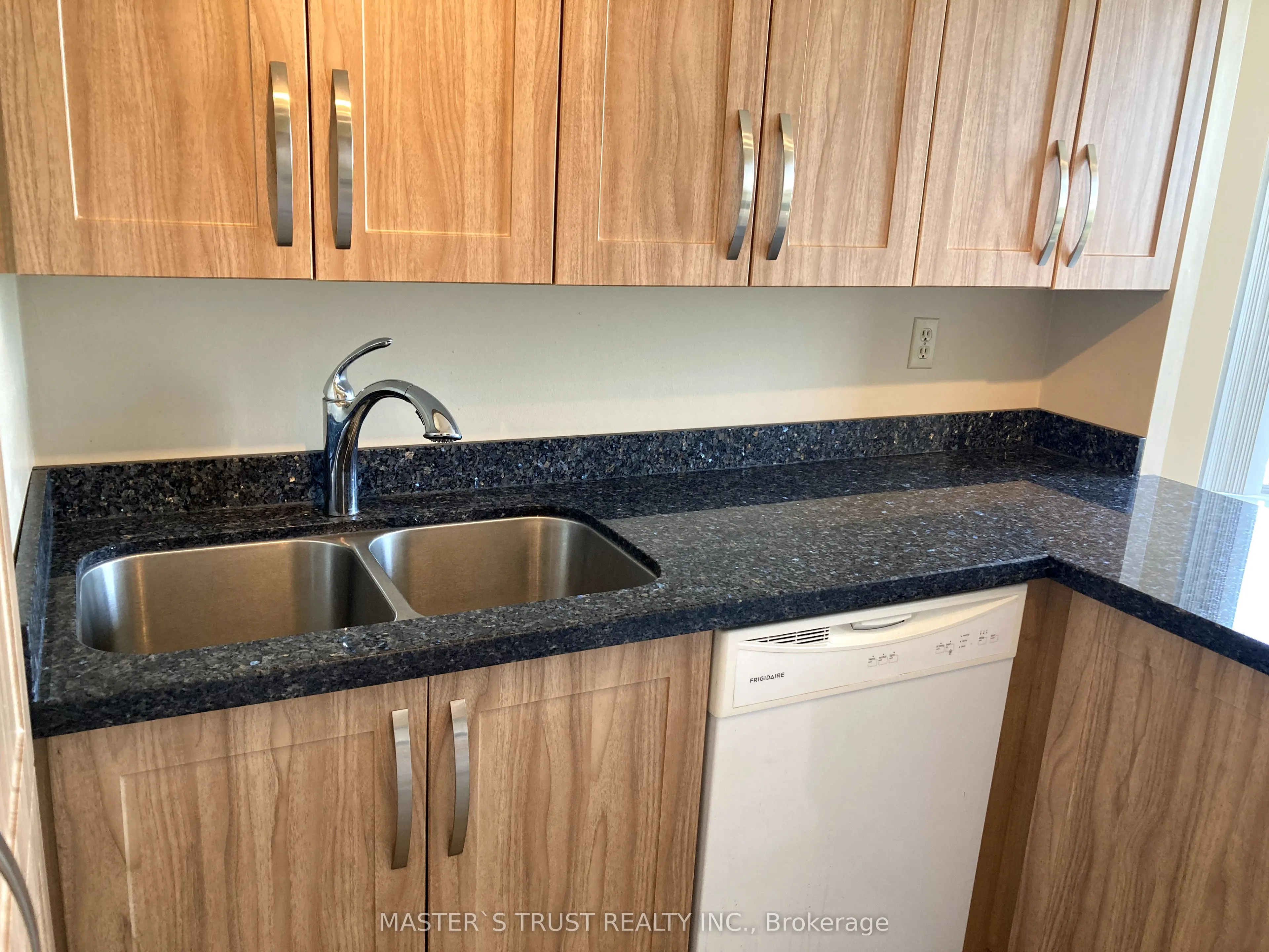 410 Mclevin Avenue, #803