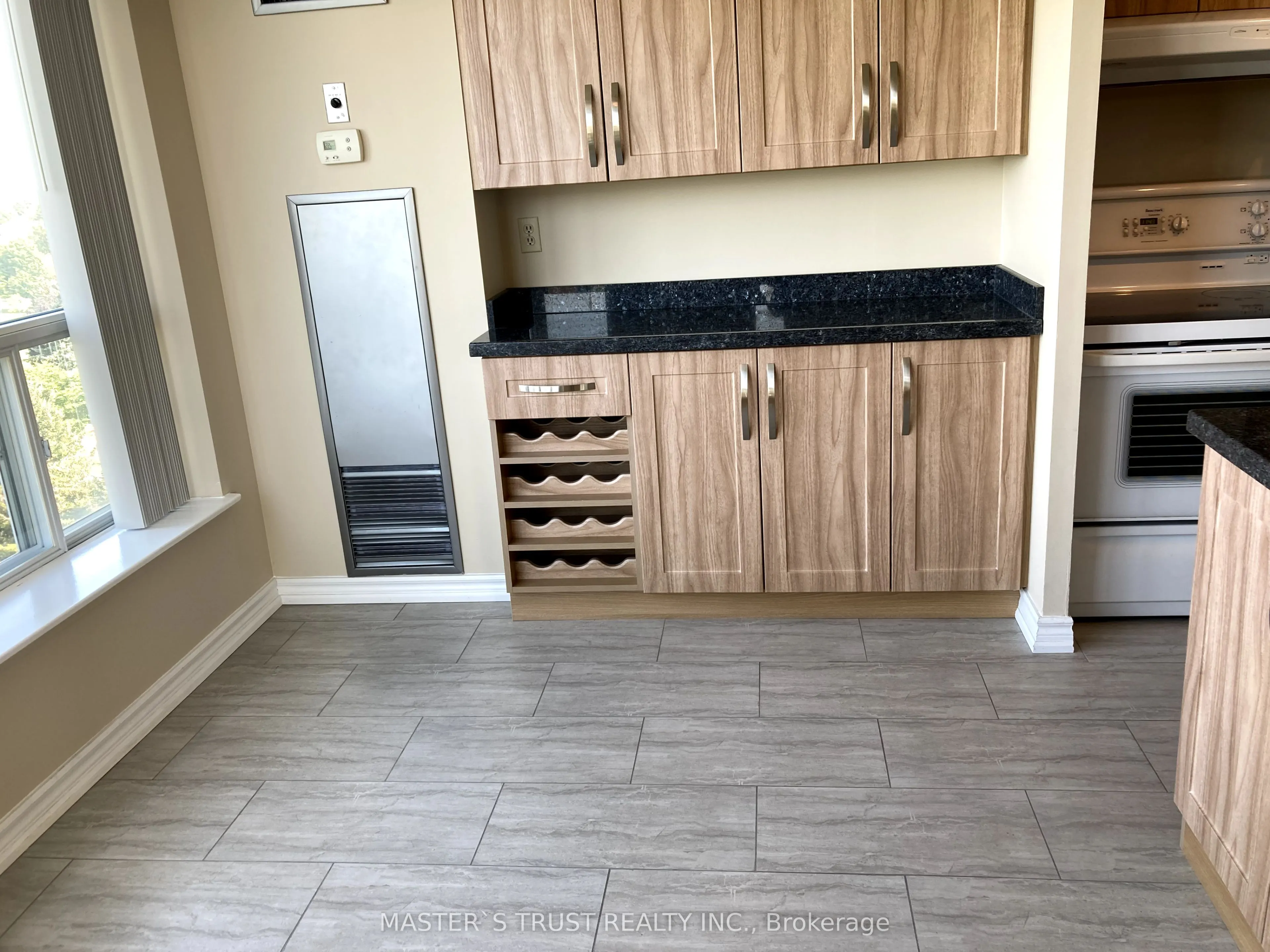 410 Mclevin Avenue, #803