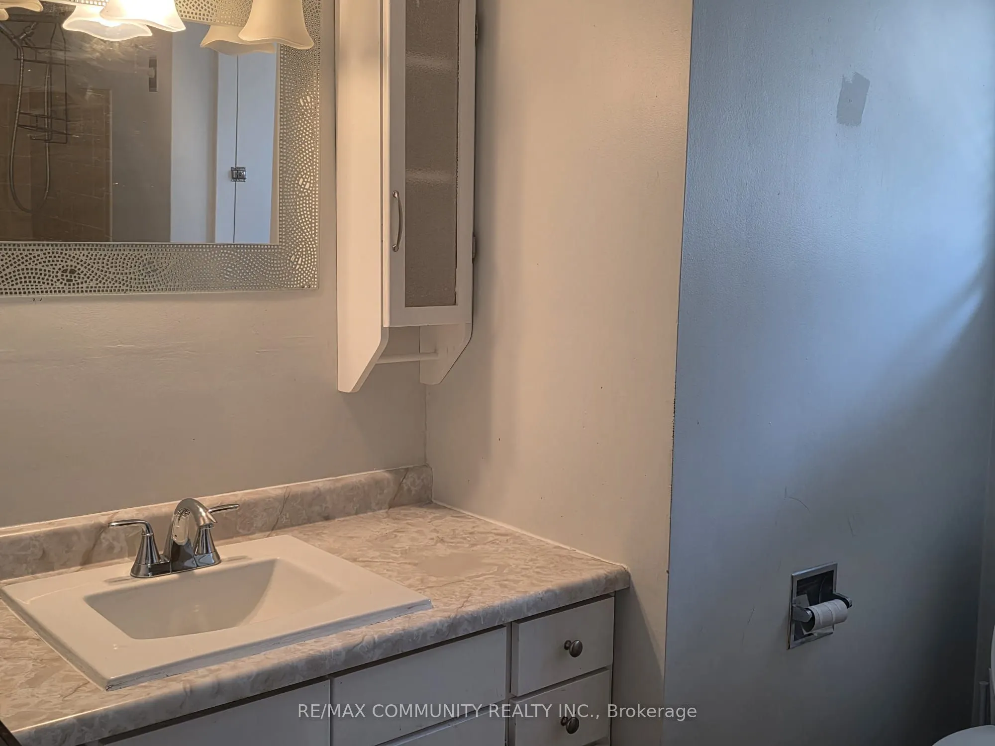345 Fairlawn St Street, #Main