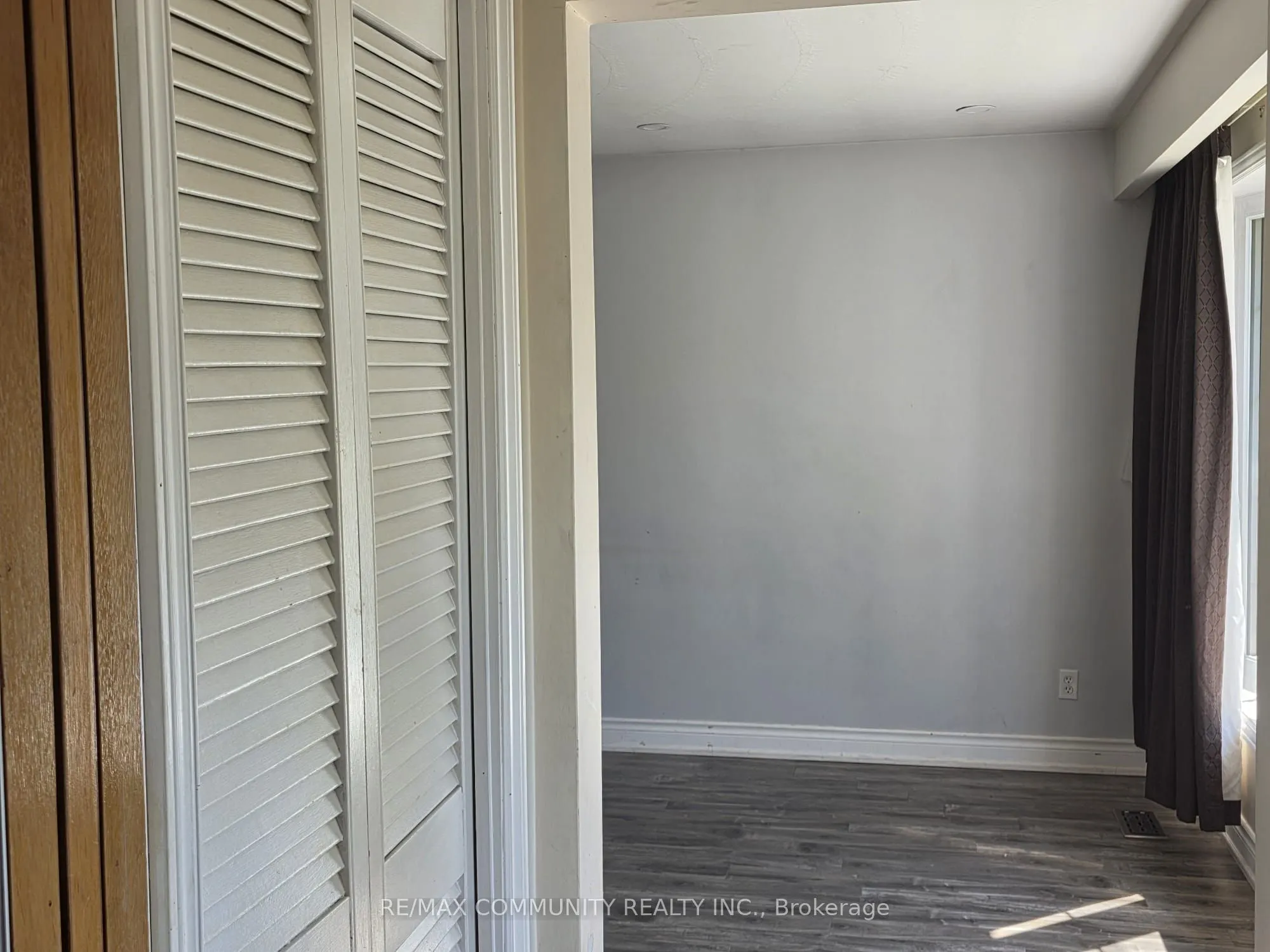 345 Fairlawn St Street, #Main