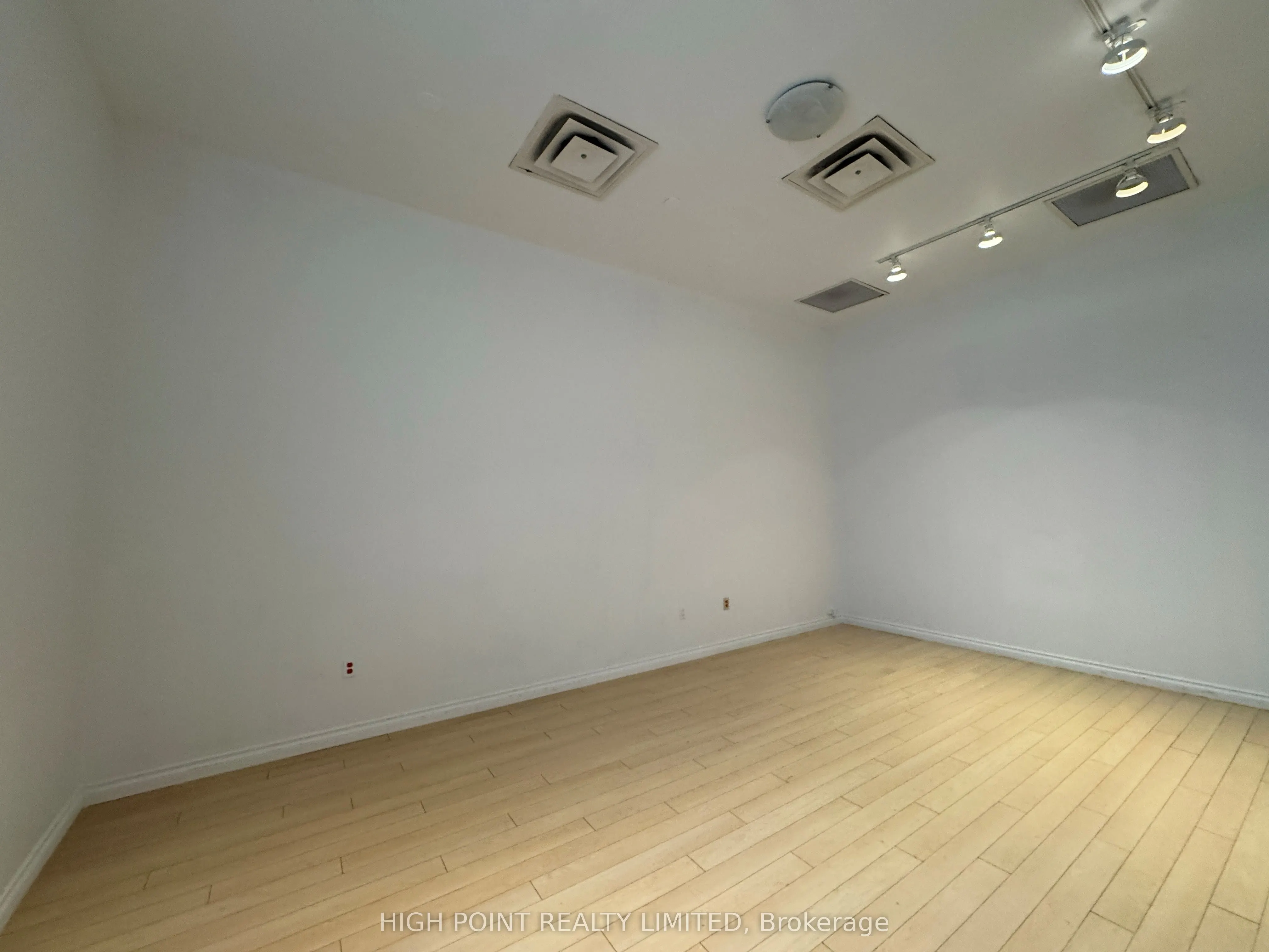 33 Villiers Street, #102