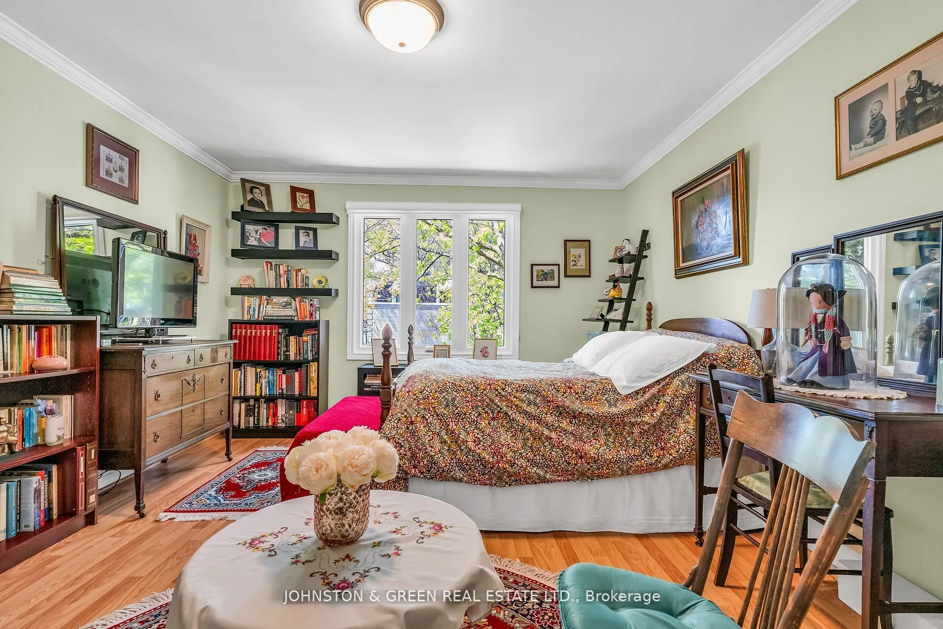 1 Woodvale Crescent