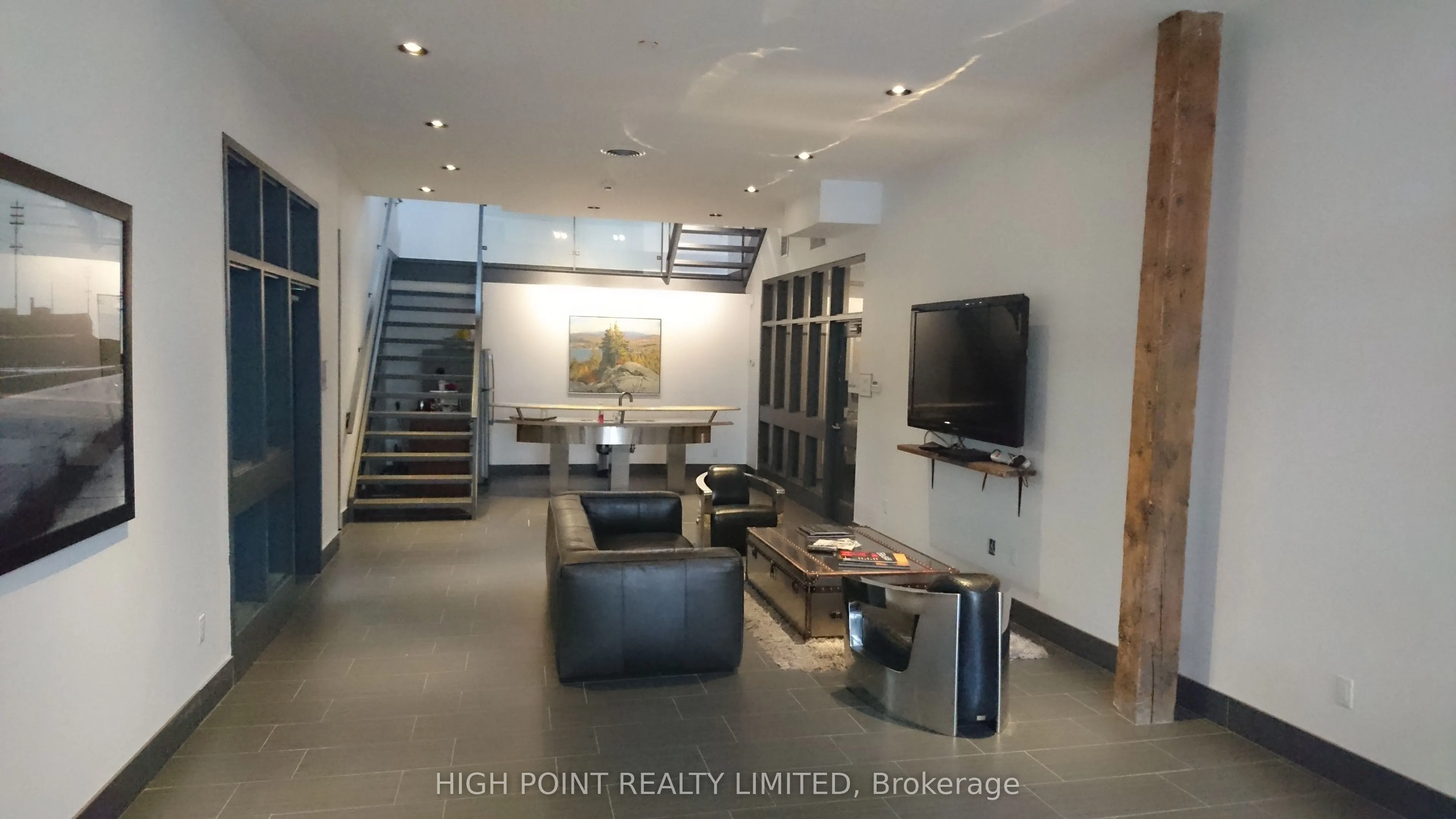 33 Villiers Street, #104