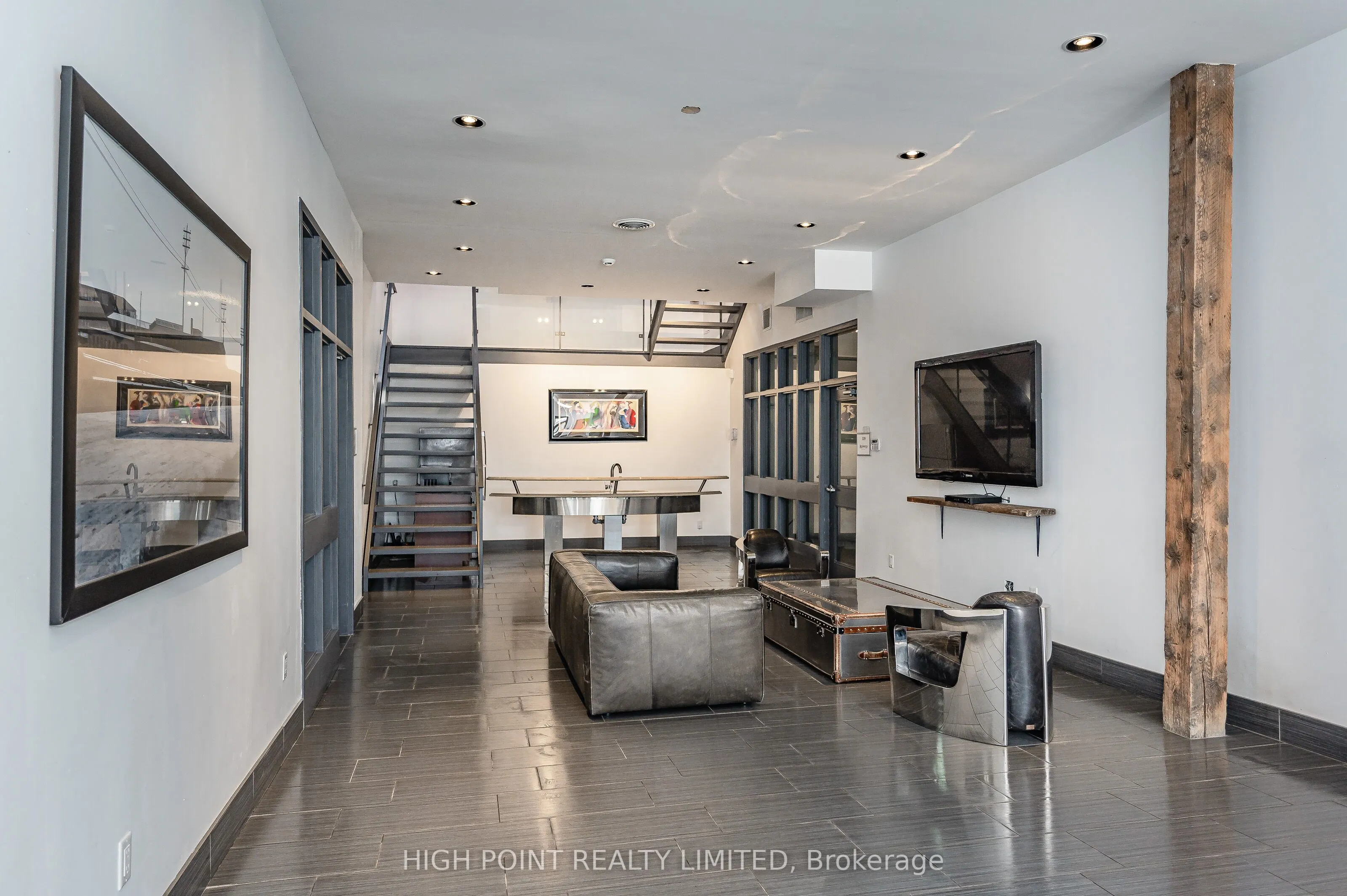 33 Villiers Street, #107