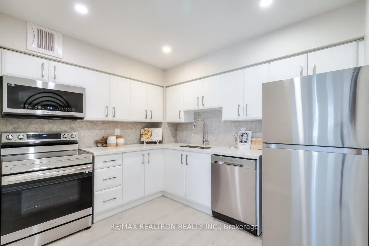 39 Kimbercroft Court, #105