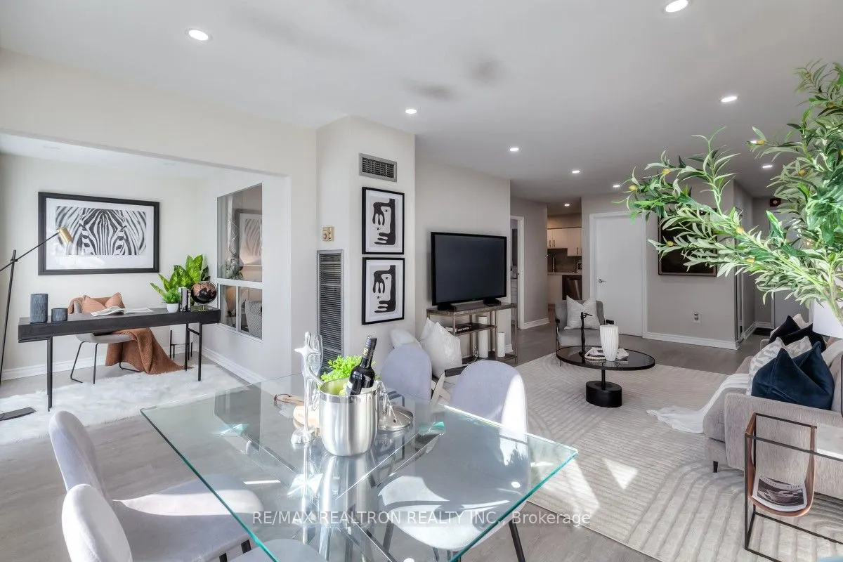 39 Kimbercroft Court, #105