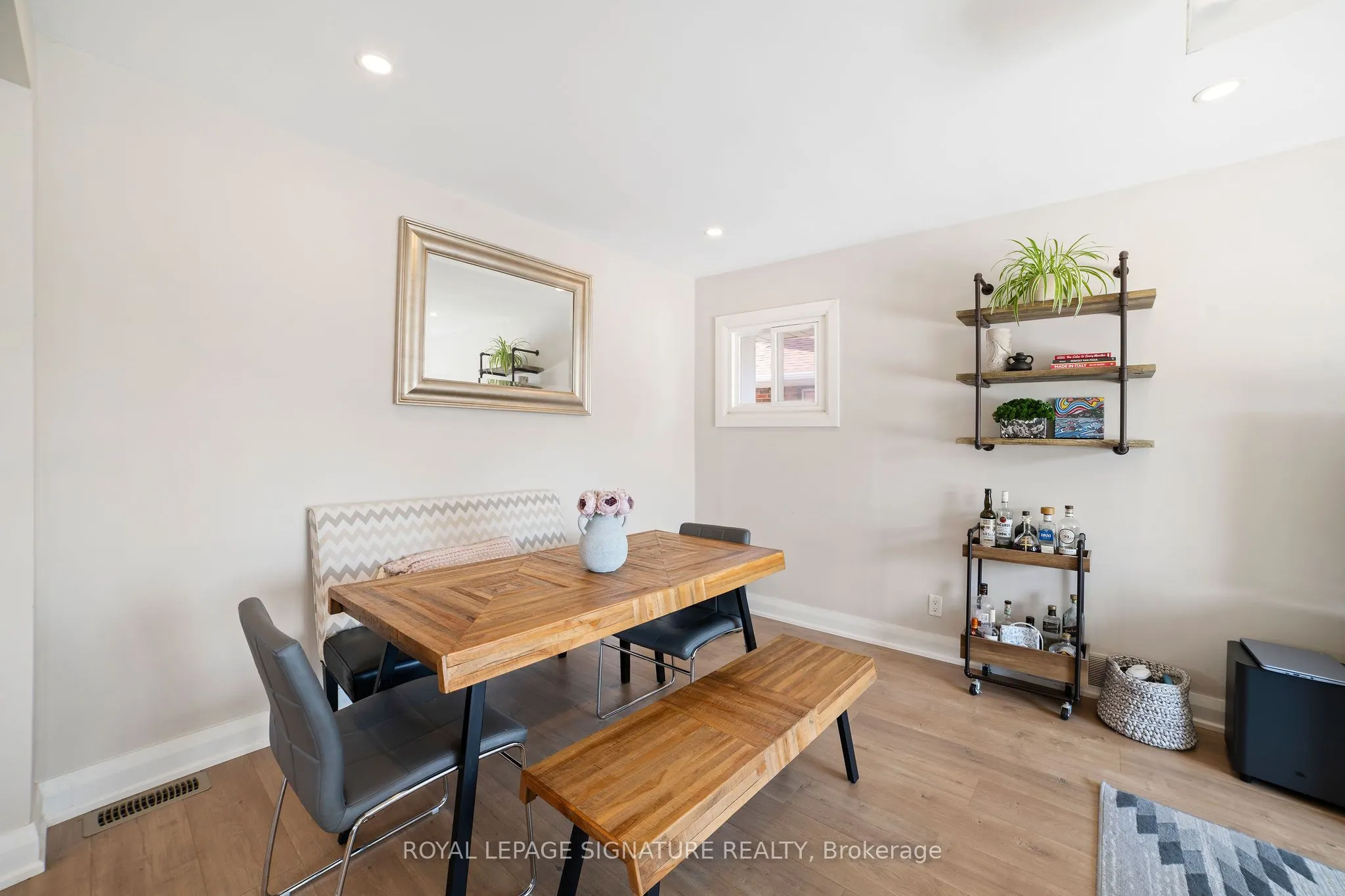1528 Pharmacy Avenue, #Main
