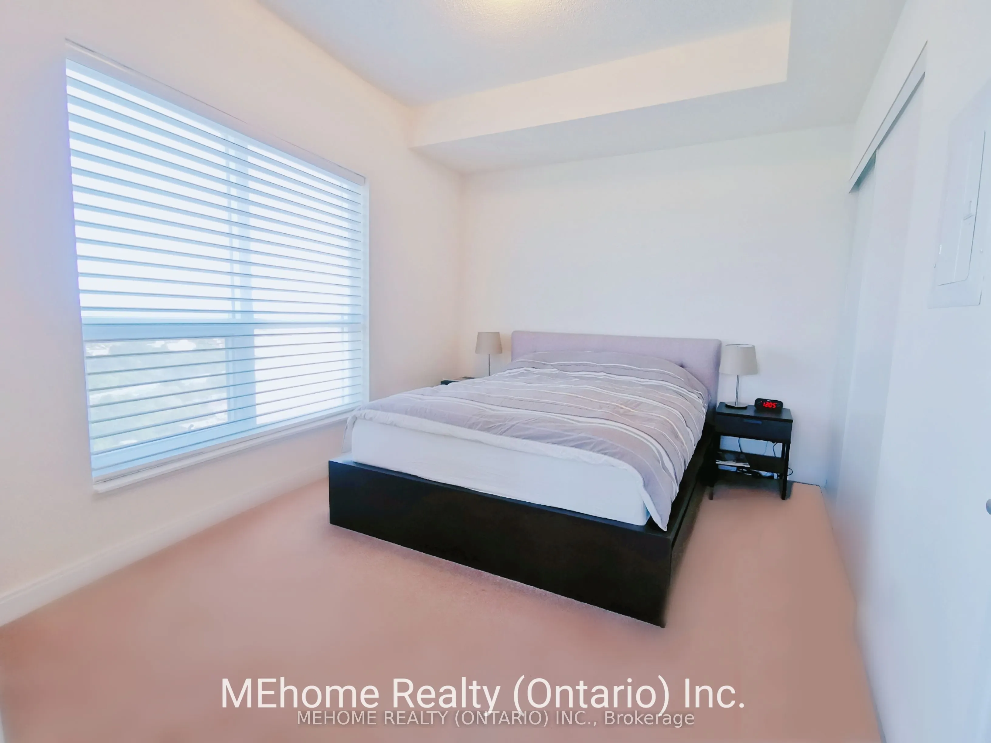 151 Village Green Square, #2207