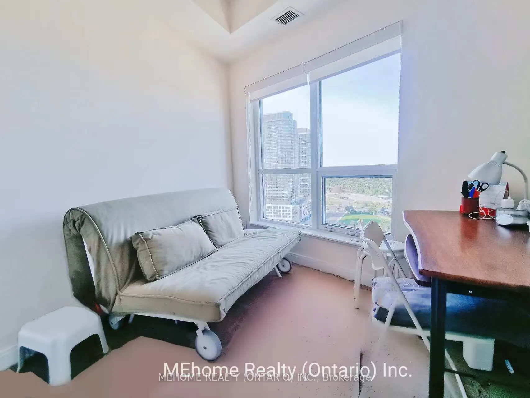 151 Village Green Square, #2207