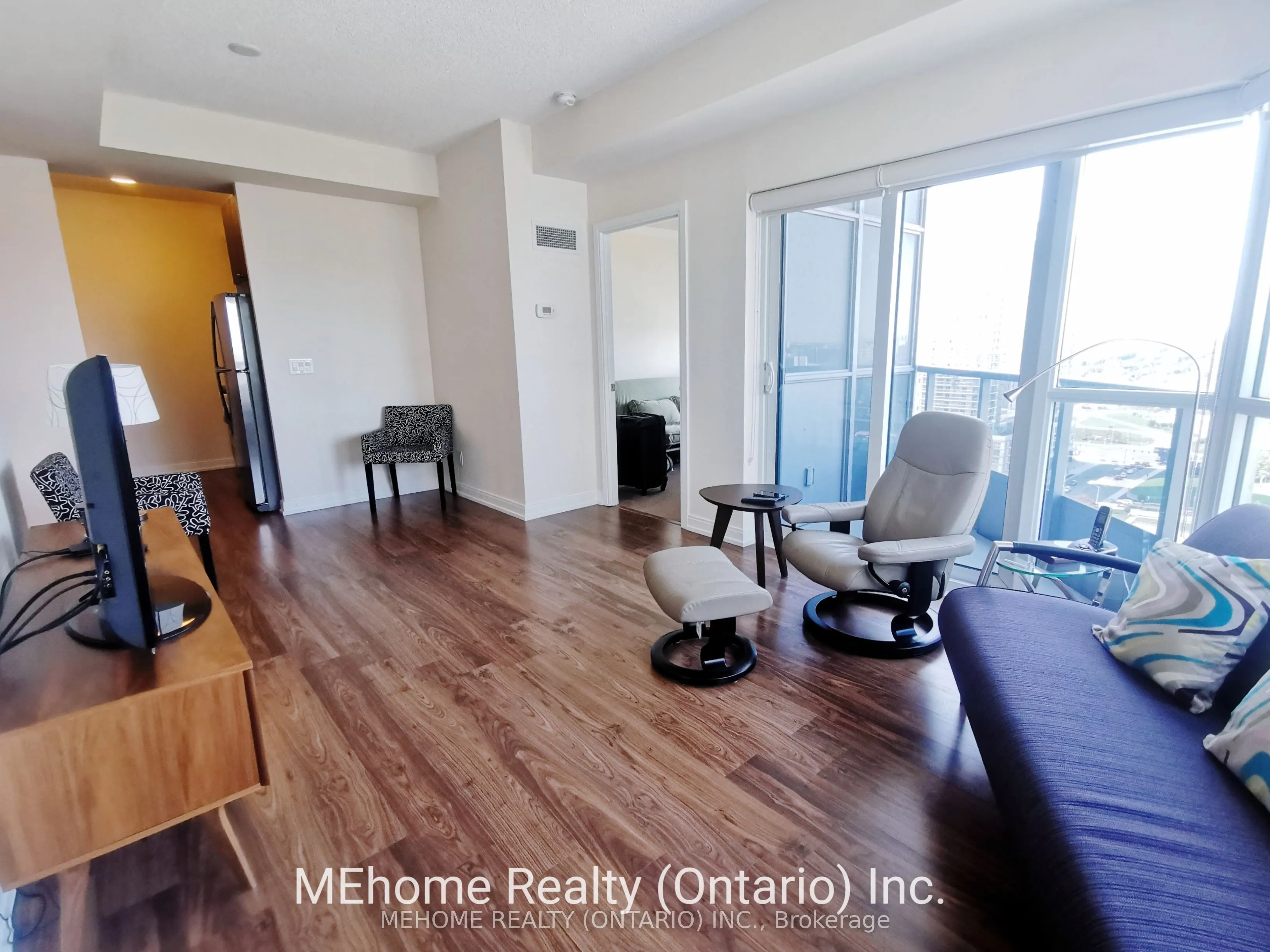 151 Village Green Square, #2207