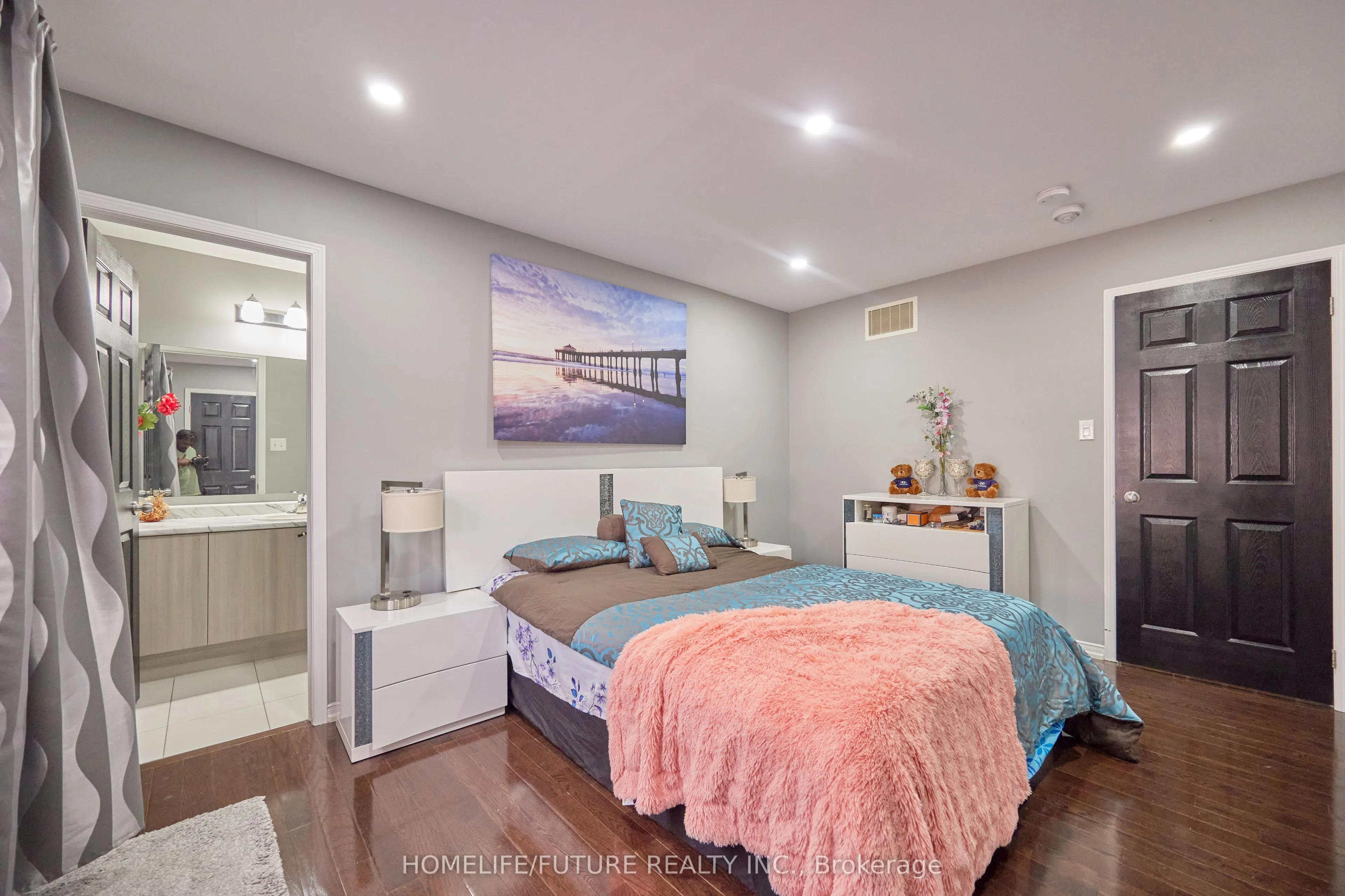 2549 Snow Knight Drive