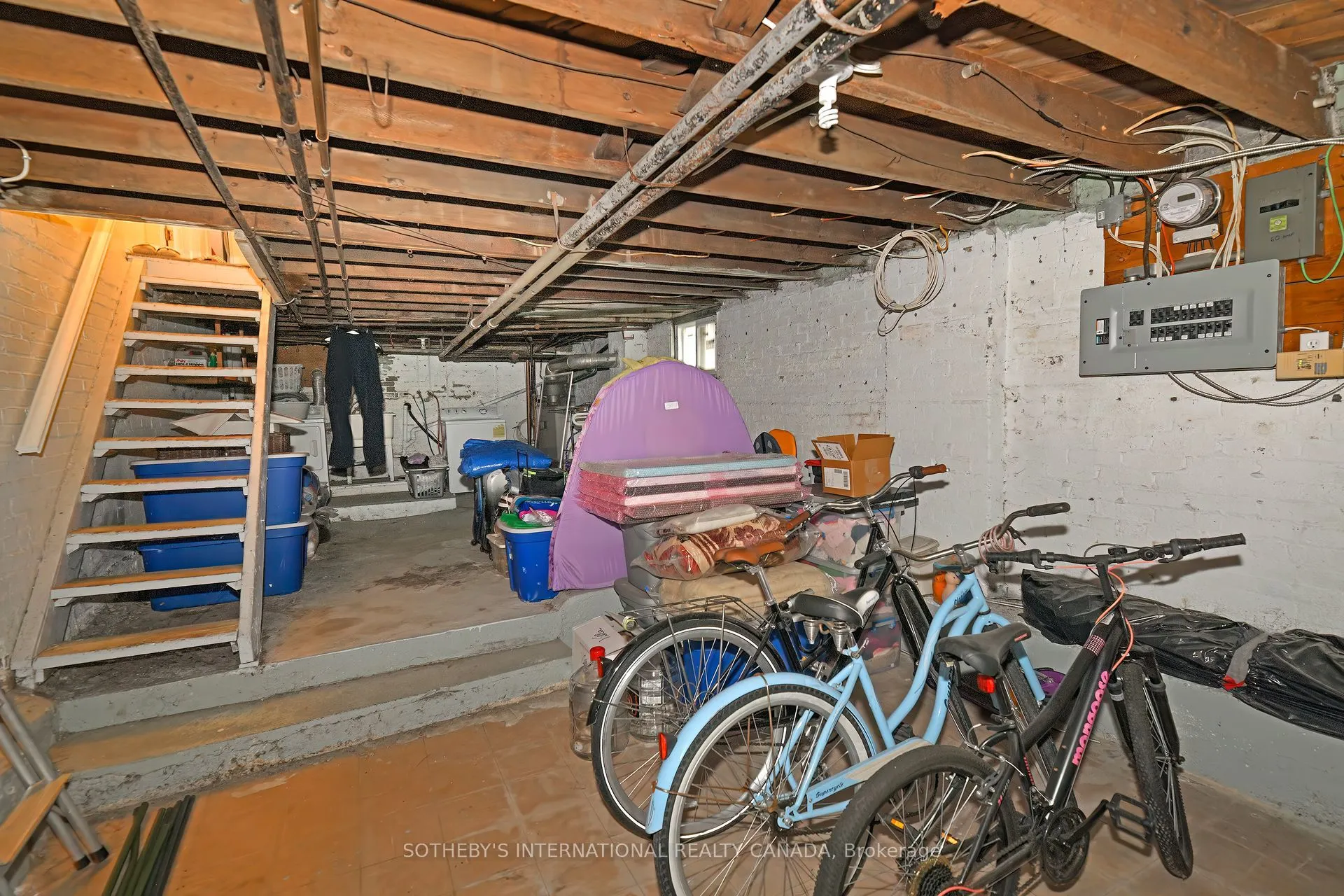 60 Mortimer Avenue