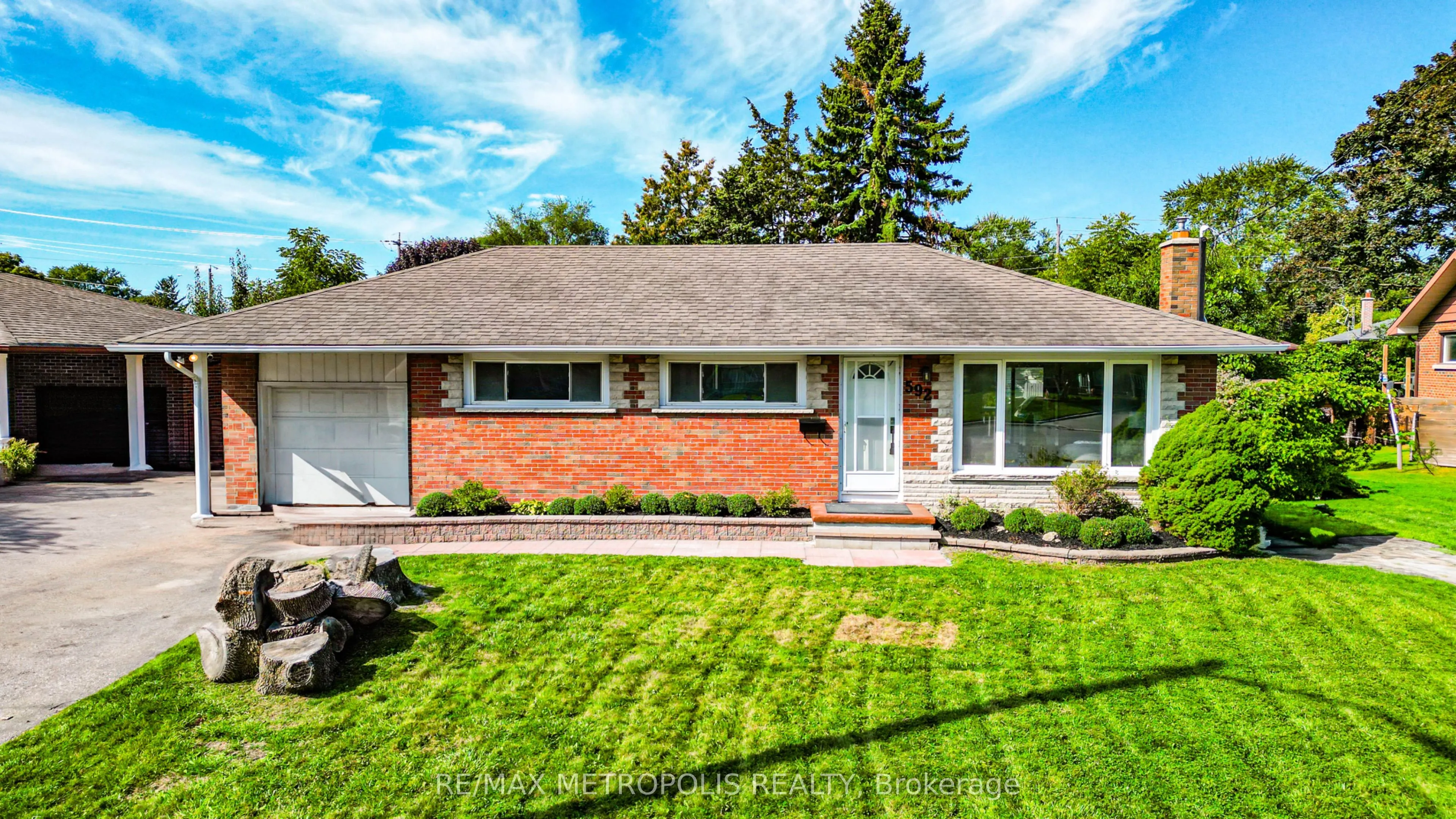 592 Carlyle Court
